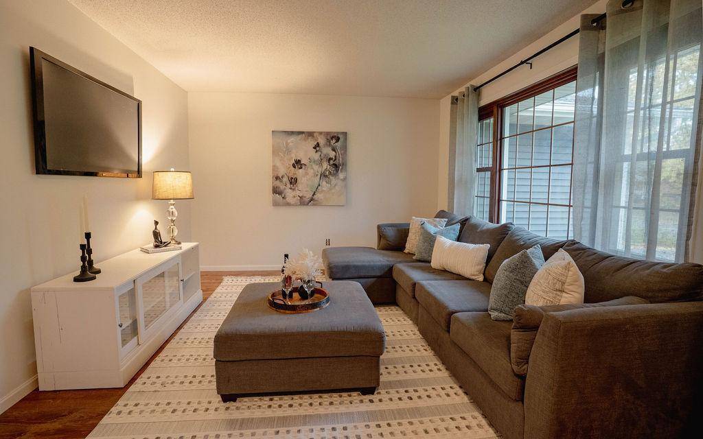 Maple Grove, MN 55369,9058 Goldenrod LN N