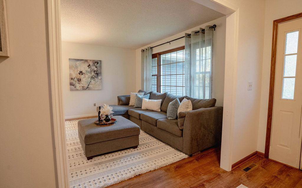 Maple Grove, MN 55369,9058 Goldenrod LN N