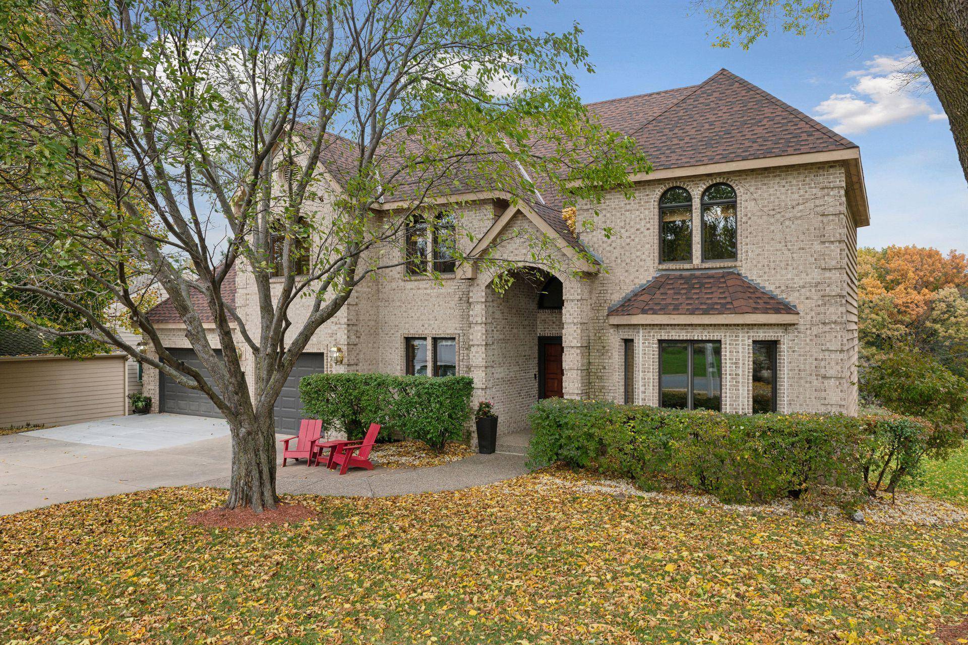 Bloomington, MN 55438,7325 Bush Lake DR