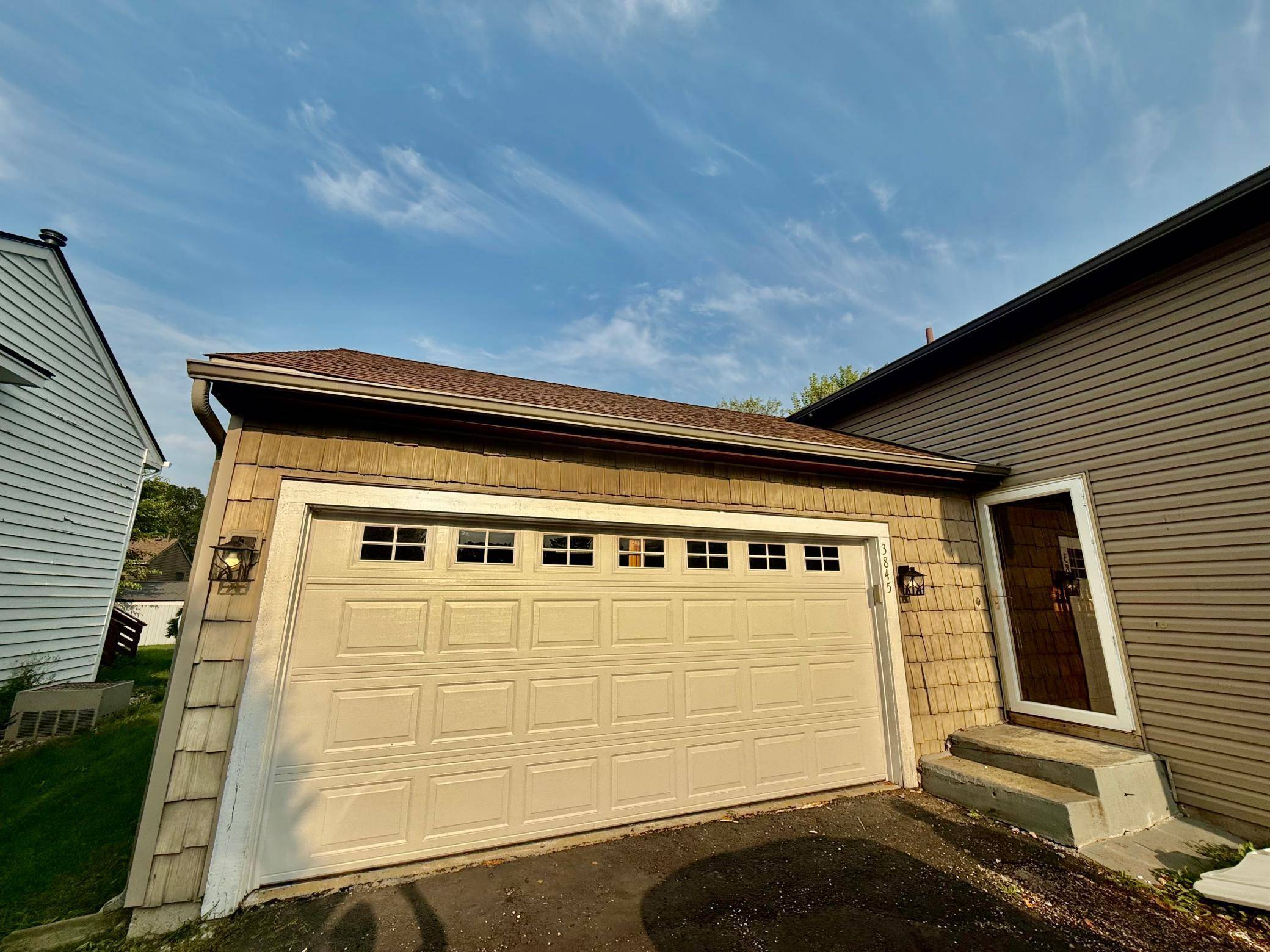 Oakdale, MN 55128,3845 Hale AVE N