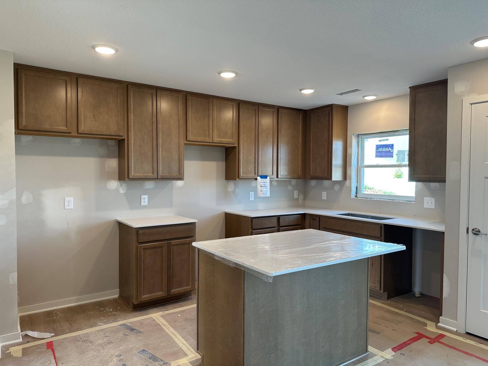 Cottage Grove, MN 55016,6296 Highland Hills LN S