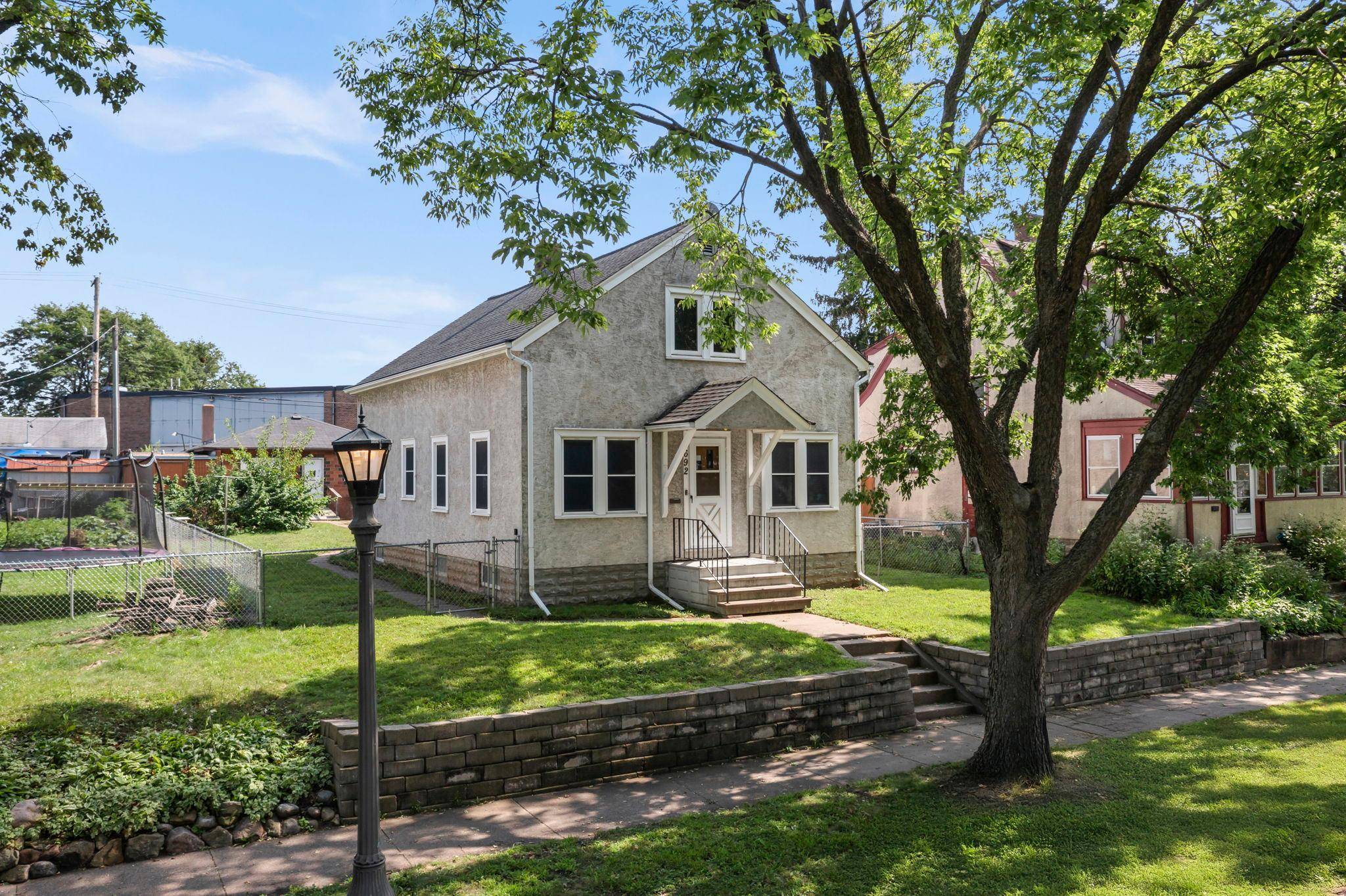 Saint Paul, MN 55116,1692 W Race ST