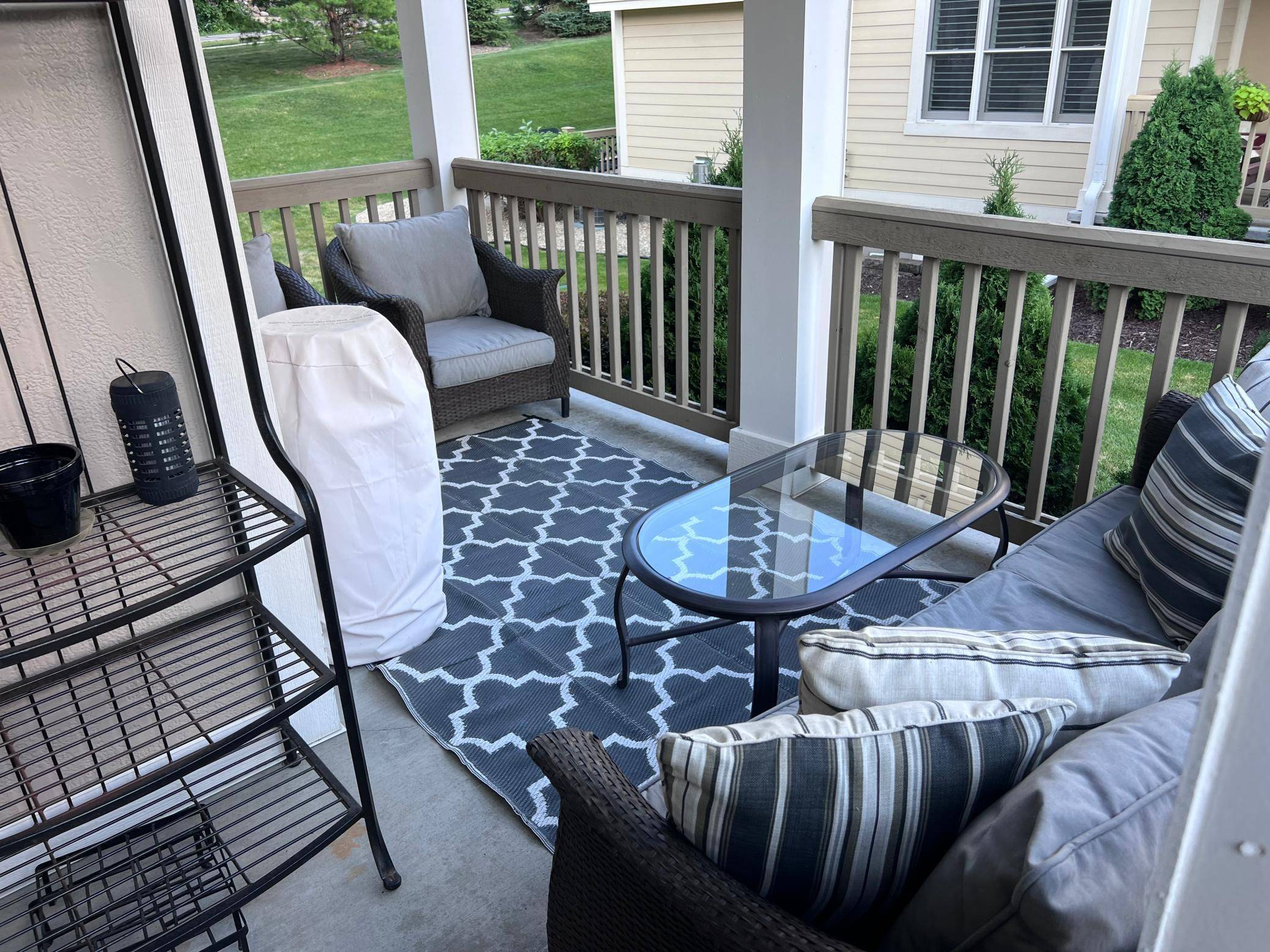 Mendota Heights, MN 55118,1328 Riverside LN