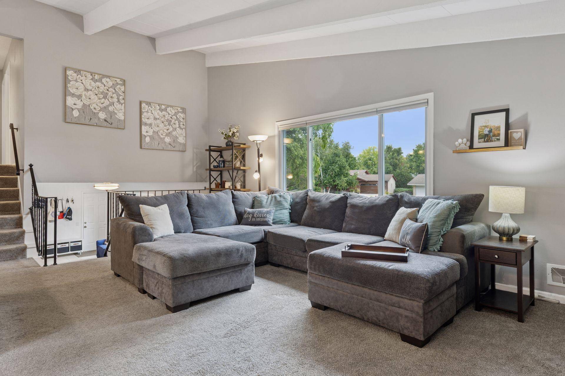 New Hope, MN 55427,8925 29th AVE N