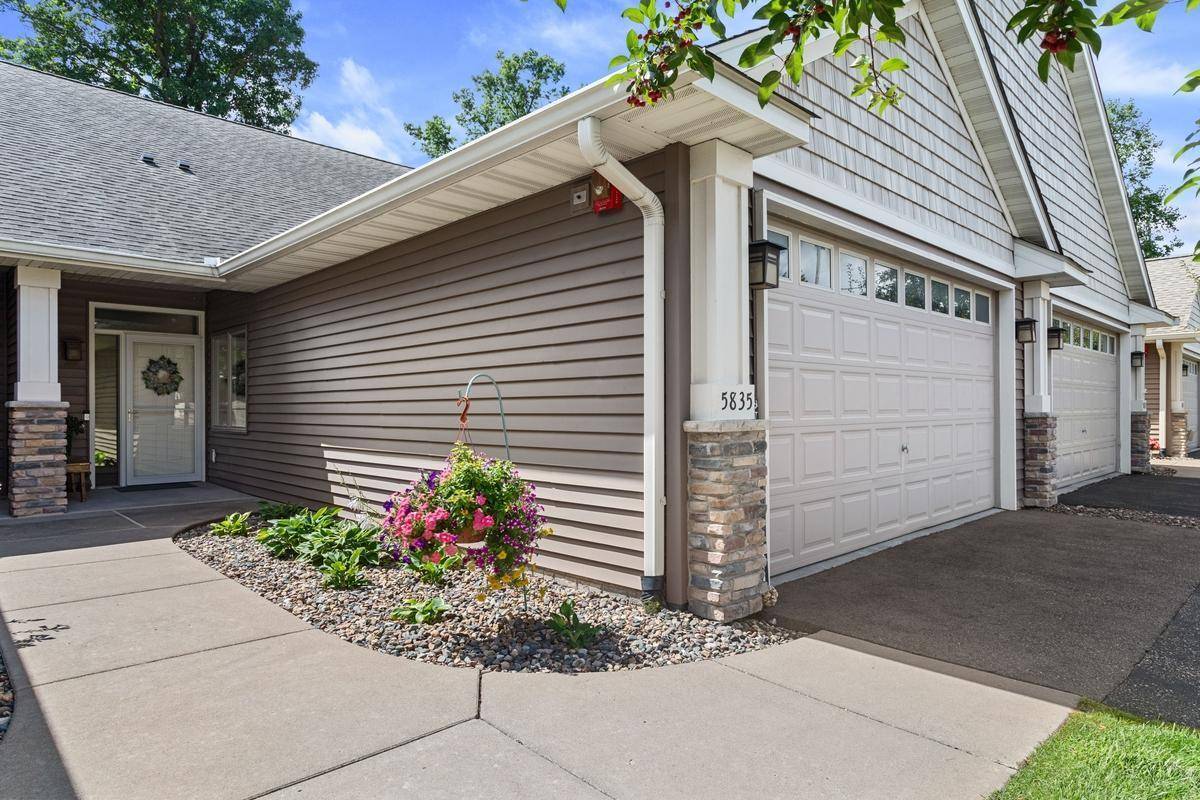 Oak Park Heights, MN 55082,5835 Oakgreen CT N