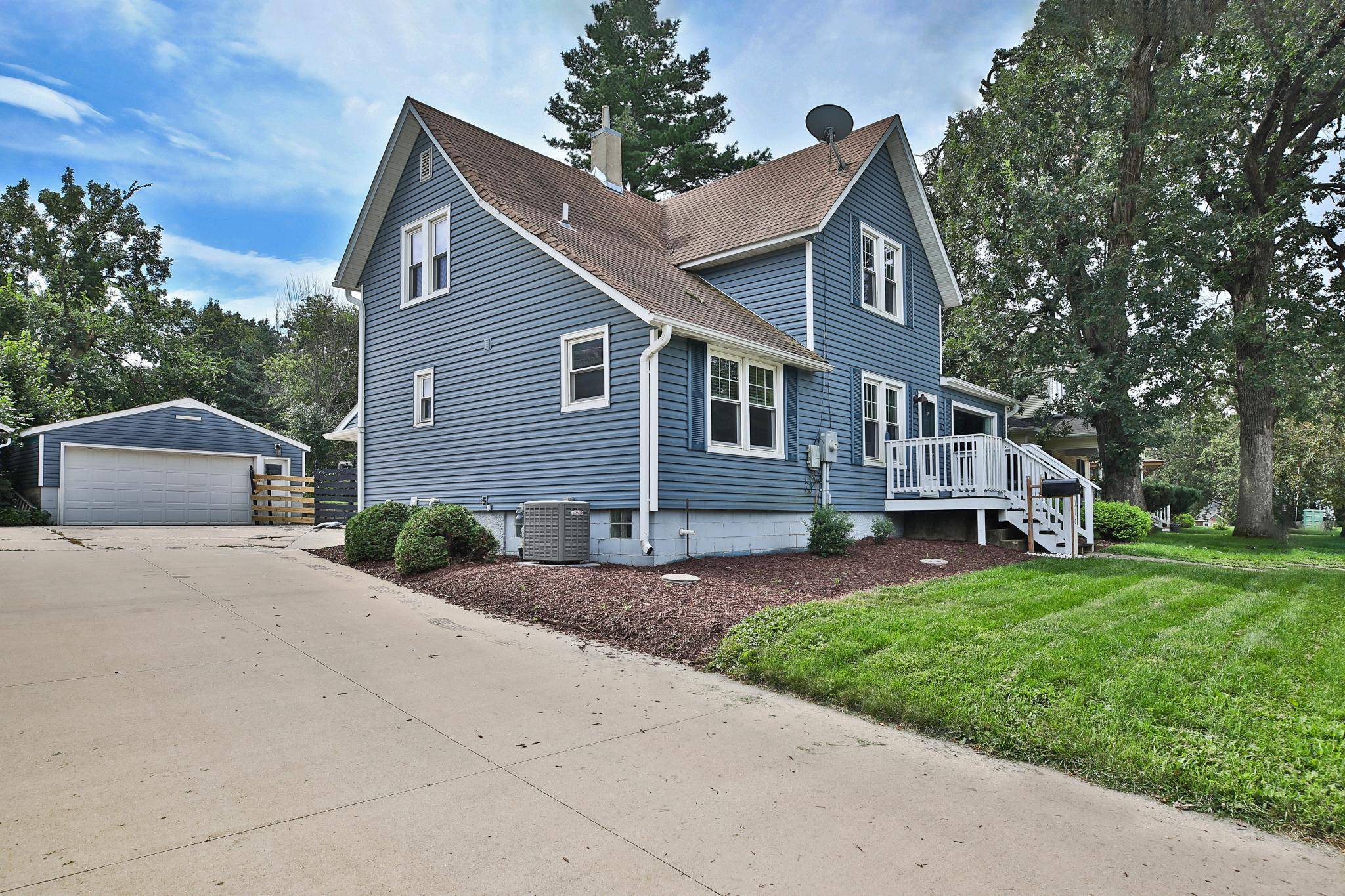 Stewartville, MN 55976,310 Lakeshore DR