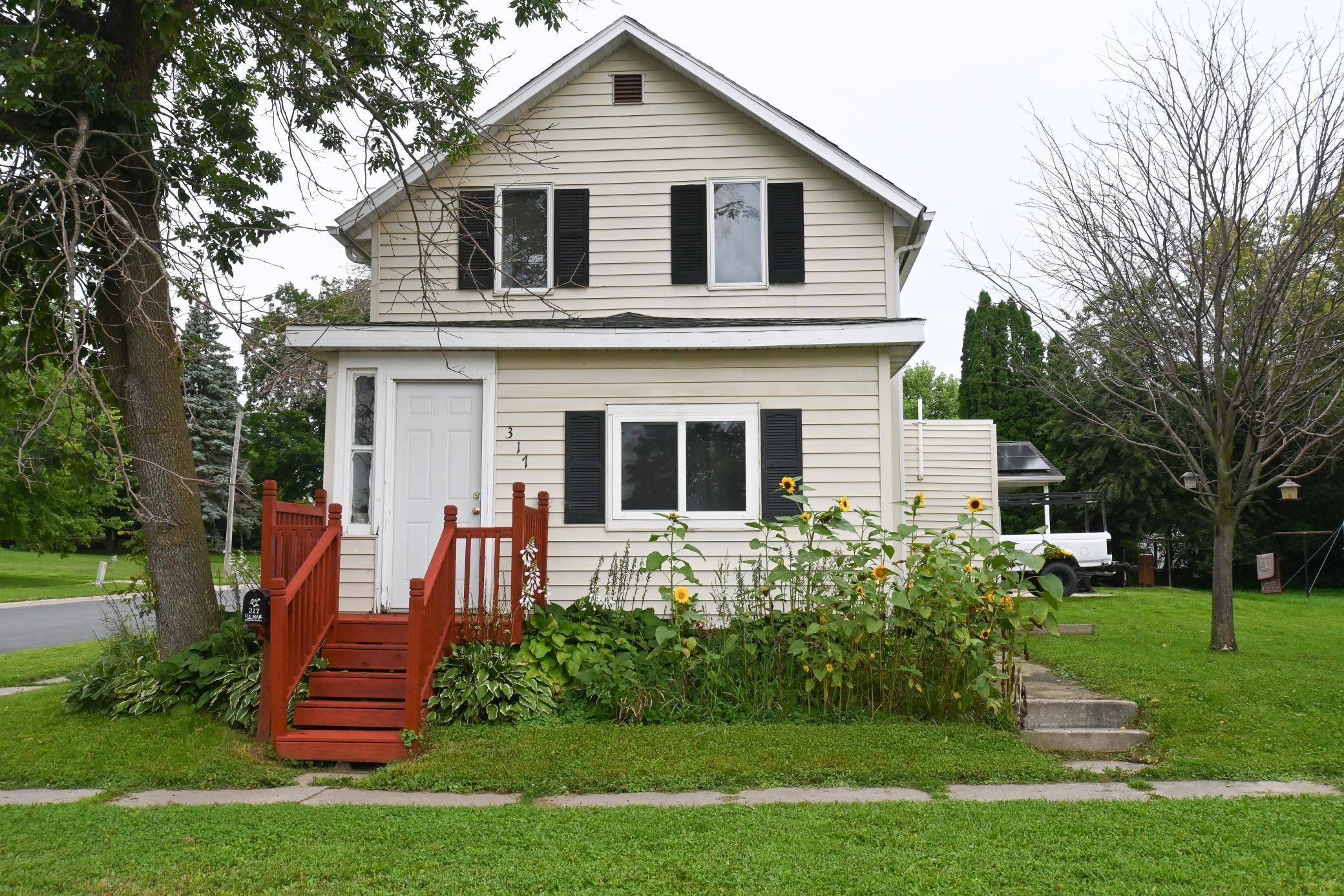 Spring Valley, MN 55975,317 W Main ST