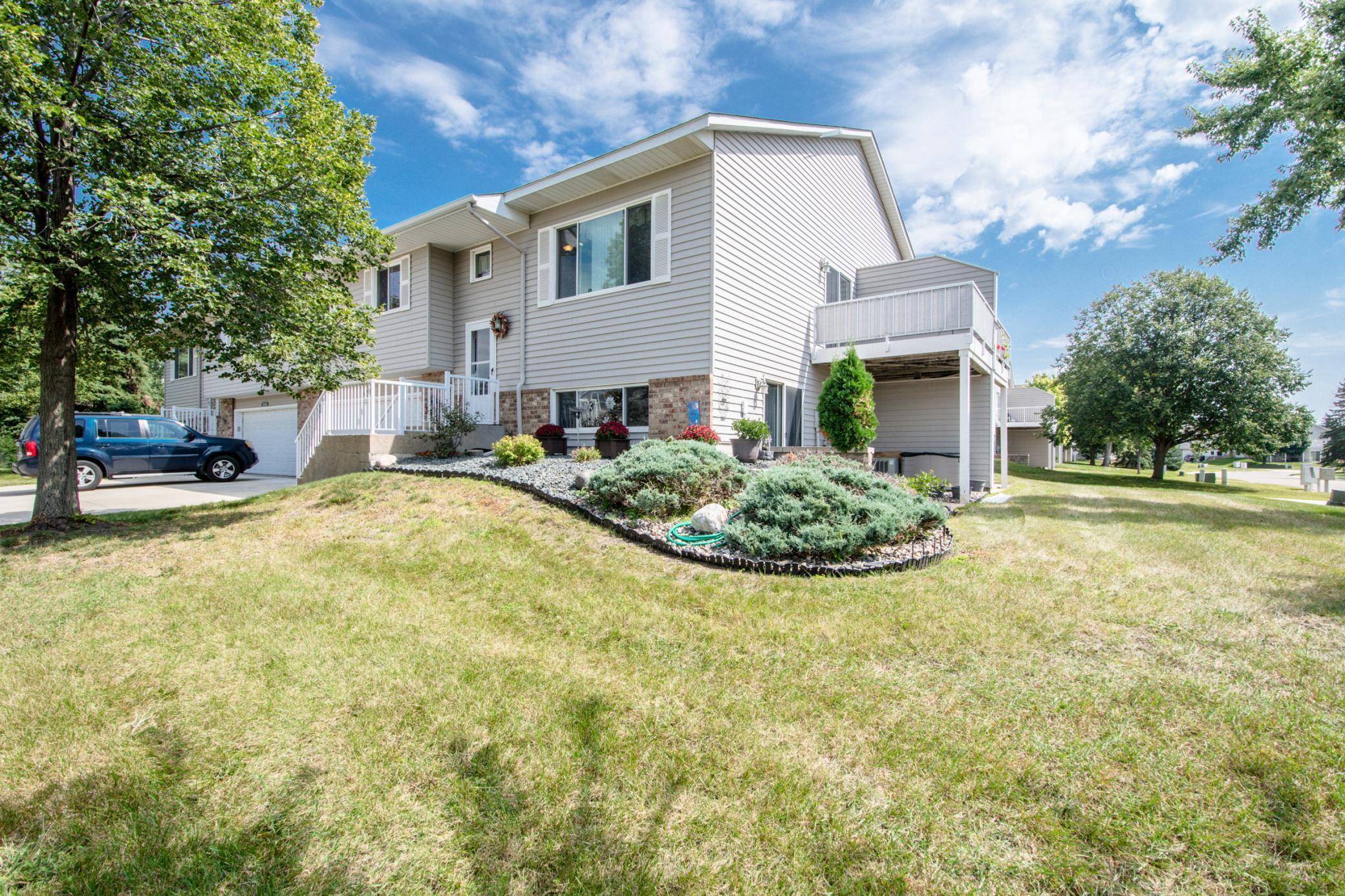 Apple Valley, MN 55124,15842 Granada AVE