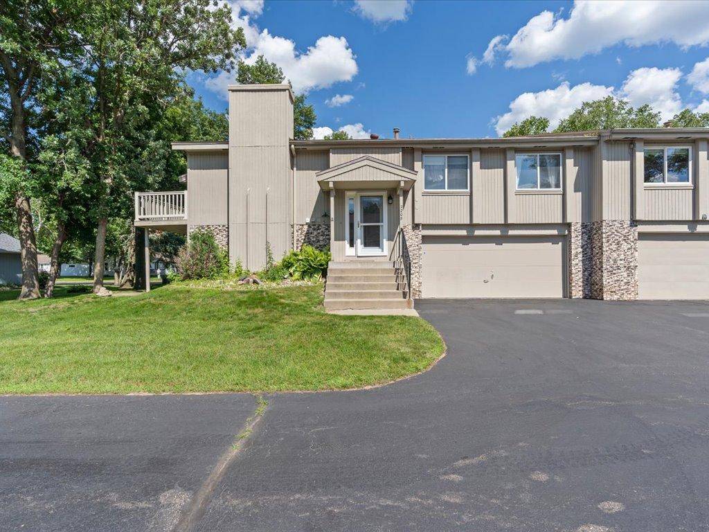 Brainerd, MN 56401,2208 Spruce DR
