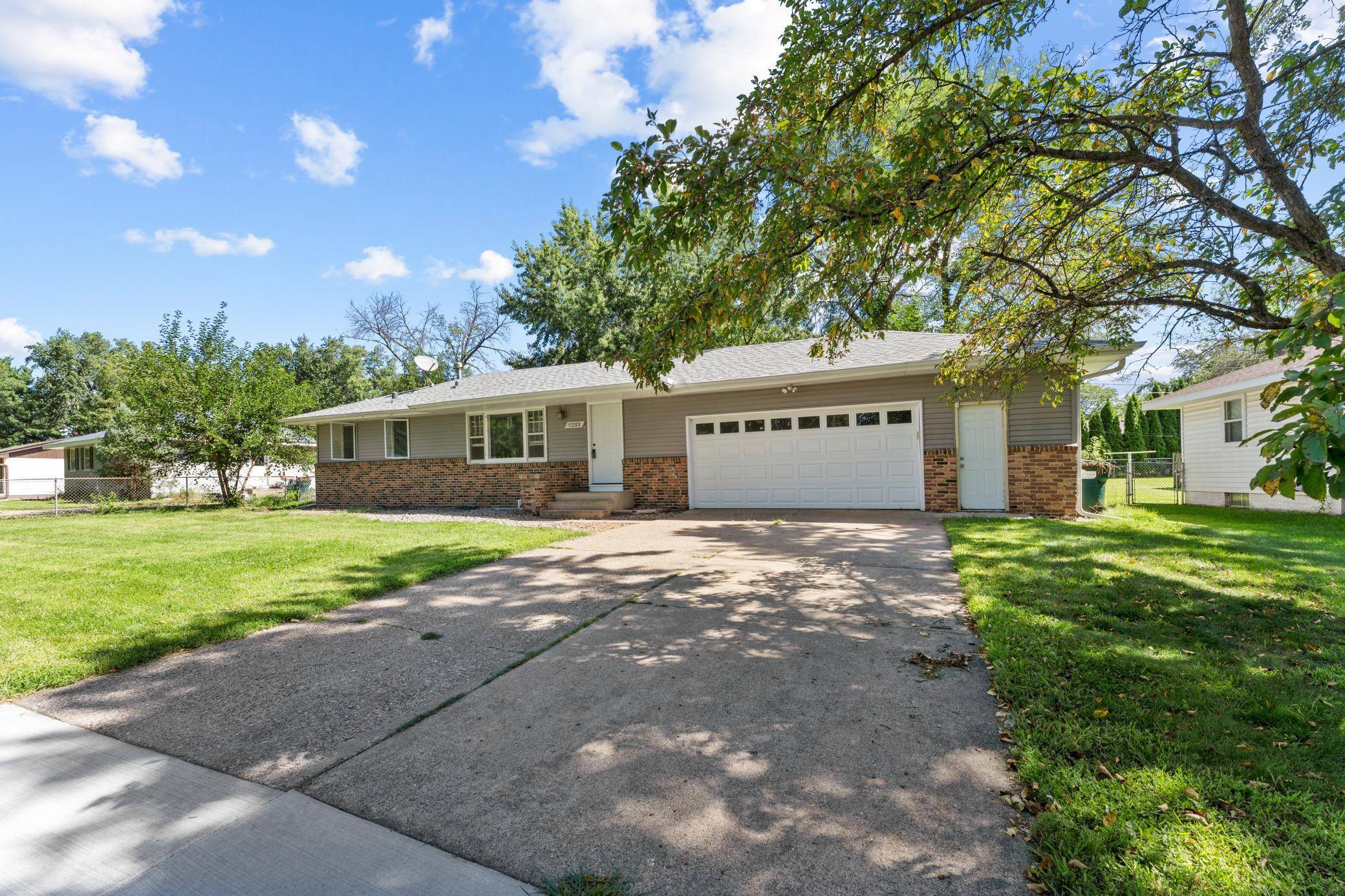 Blaine, MN 55434,11203 7th ST NE