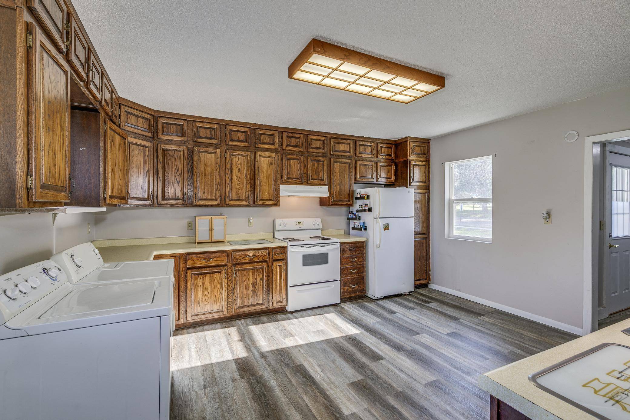 Plainview, MN 55964,105 10th ST NW