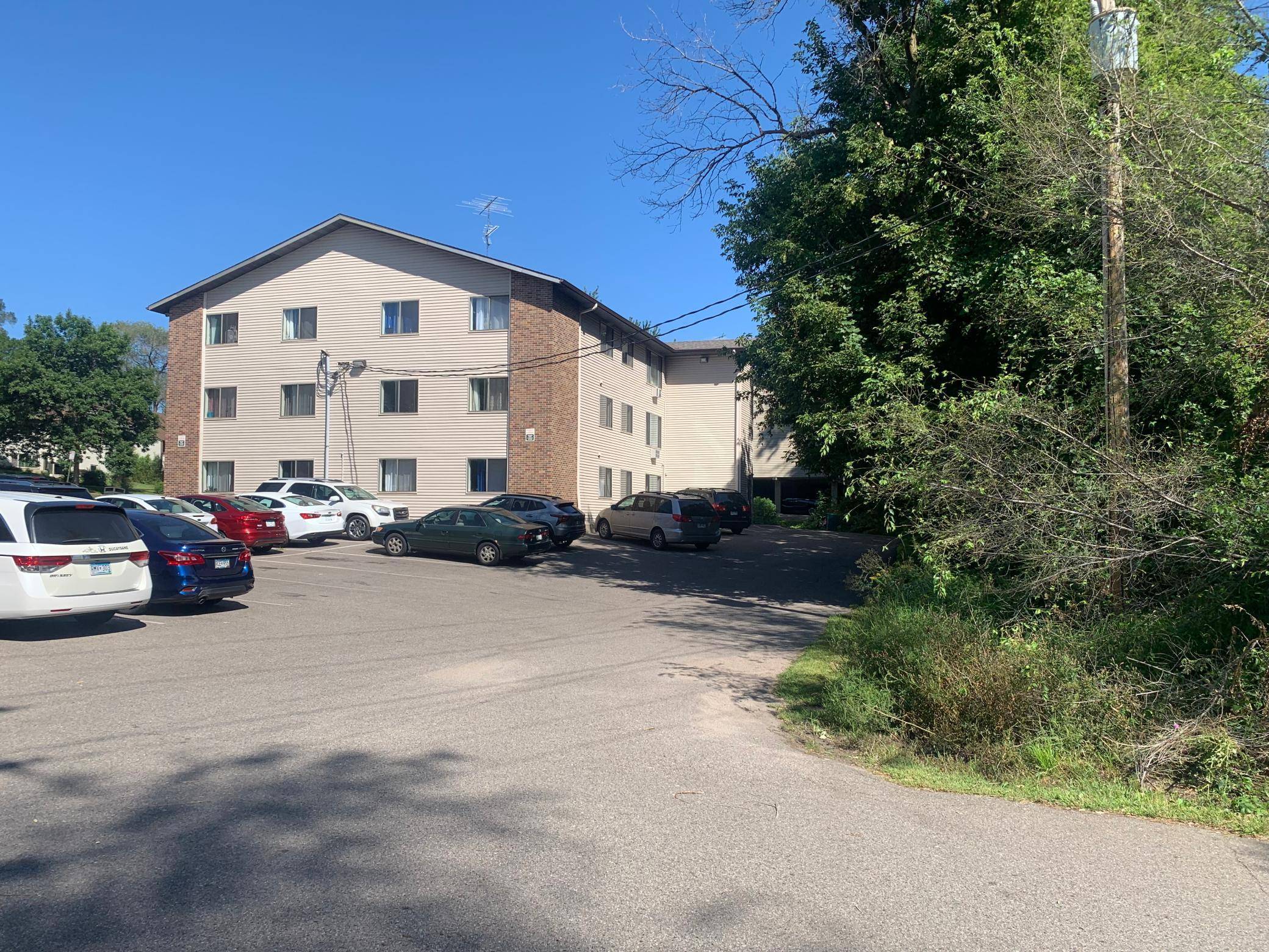 Saint Cloud, MN 56301,1450 5th AVE S