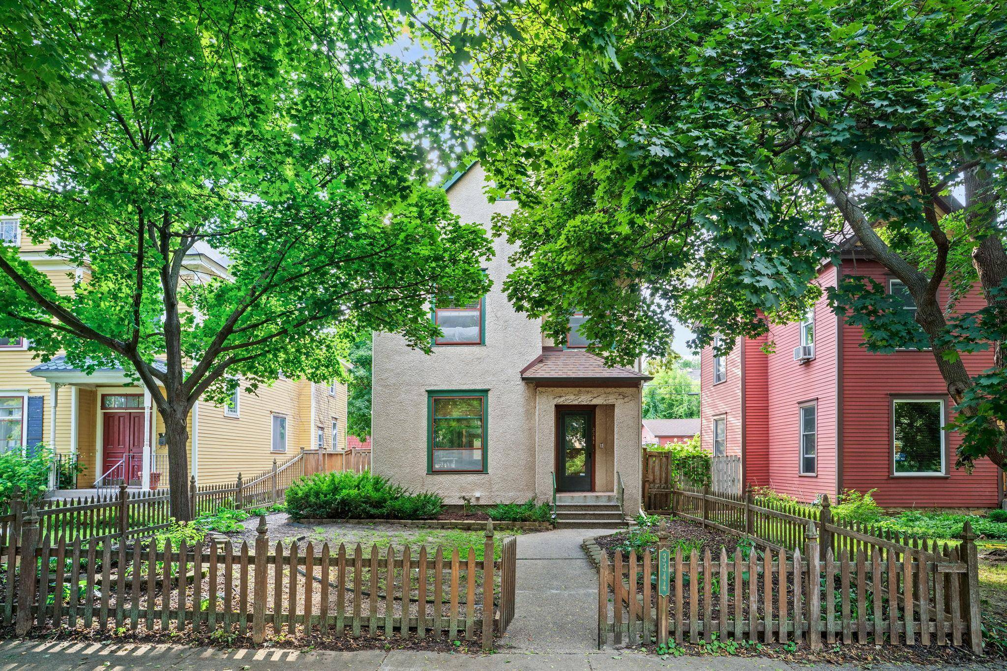 Minneapolis, MN 55408,3344 Girard AVE S