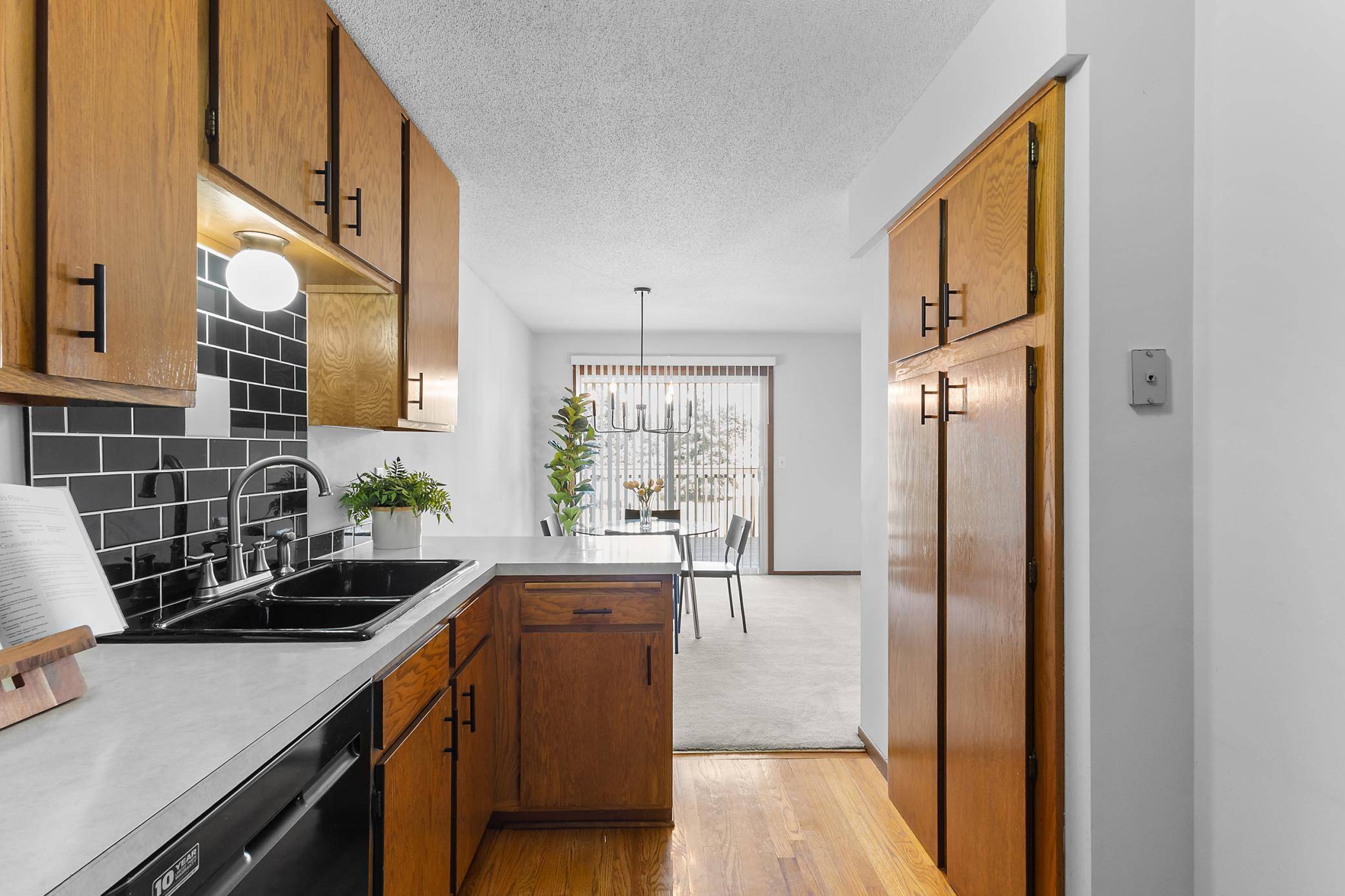 Apple Valley, MN 55124,15722 Griffon CT