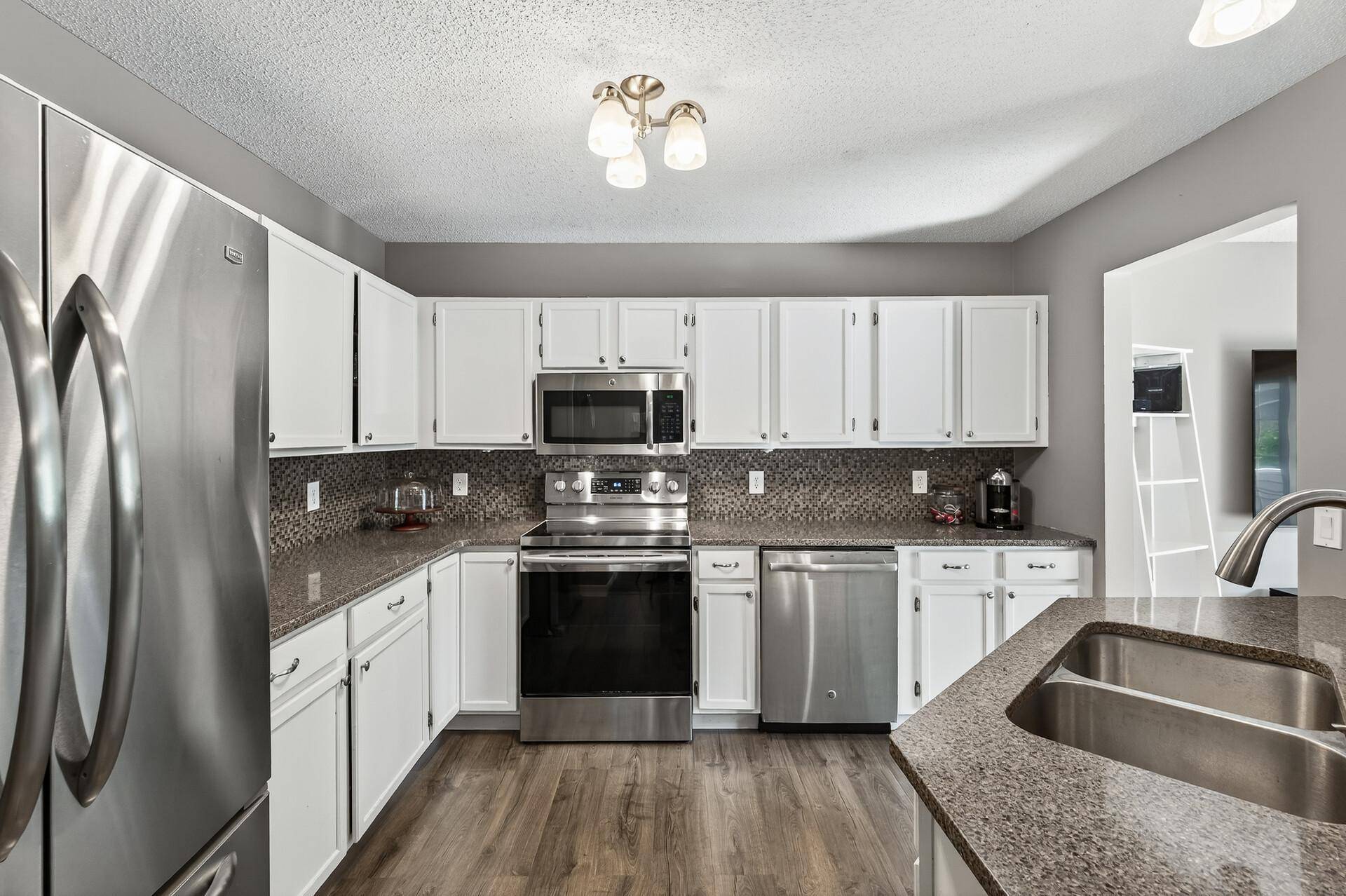 Burnsville, MN 55337,12985 Harriet AVE S