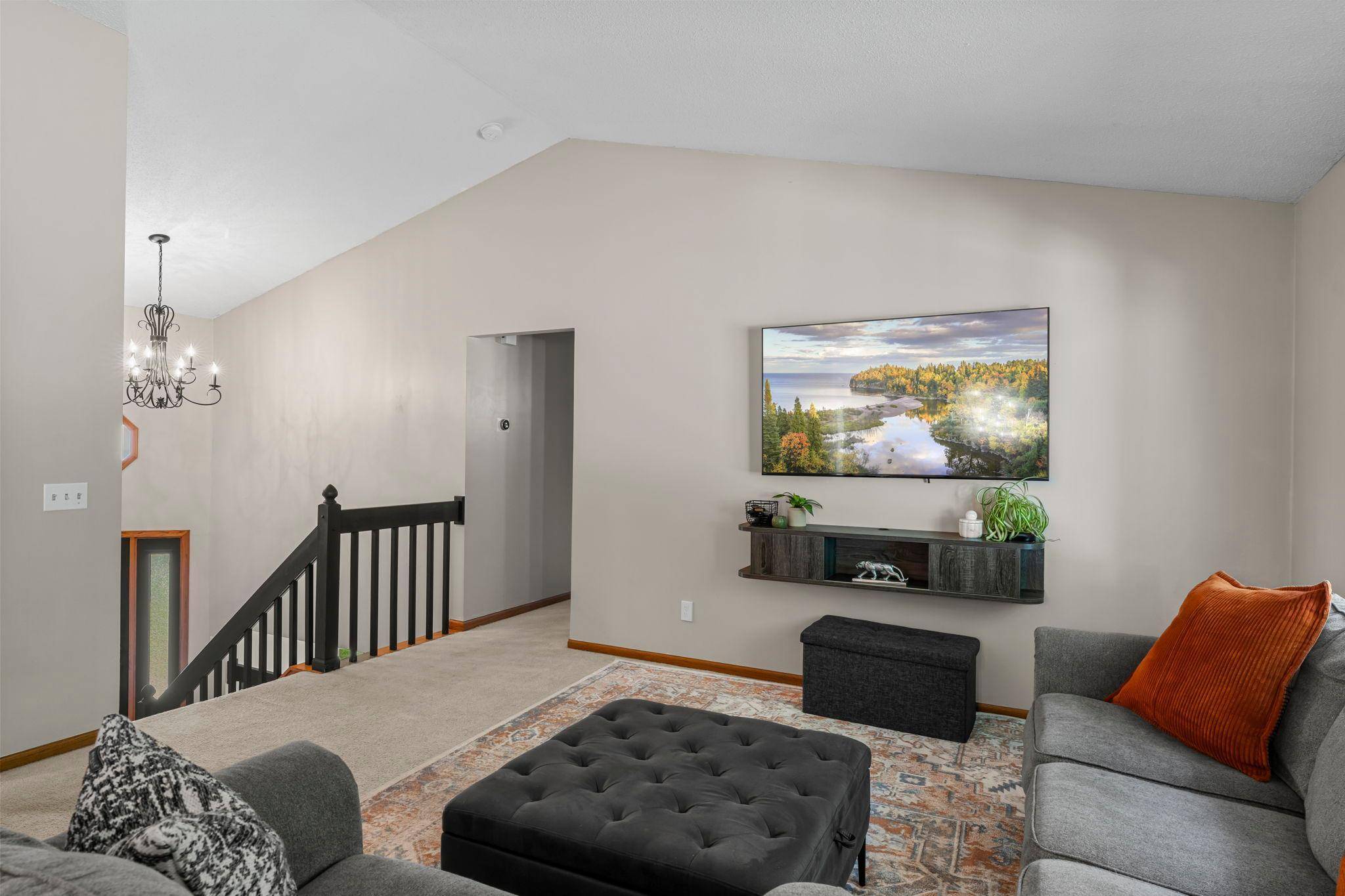 Eagan, MN 55122,1443 Cutters LN