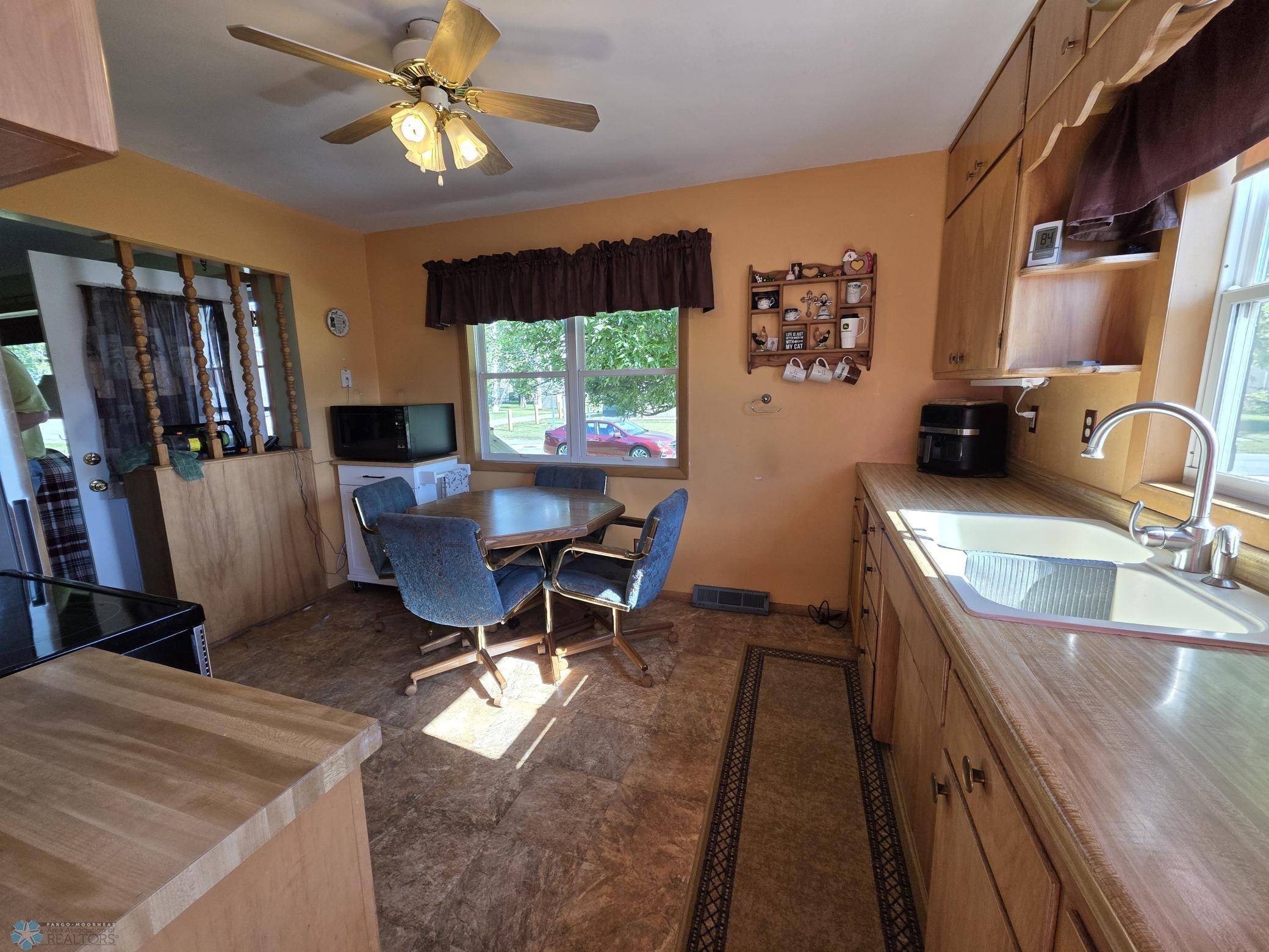 Sabin, MN 56580,116 1st ST N