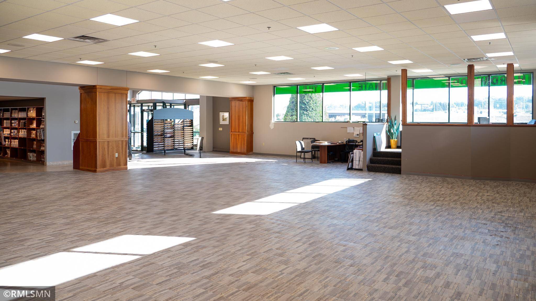 Rochester, MN 55901,5139 Highway 52 N