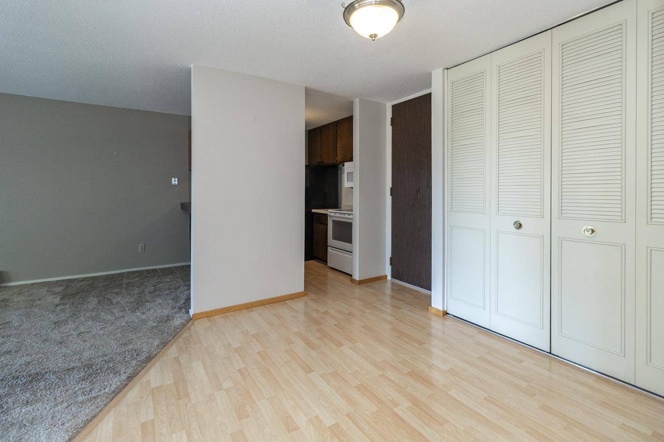 Roseville, MN 55113,2800 Hamline AVE N #330