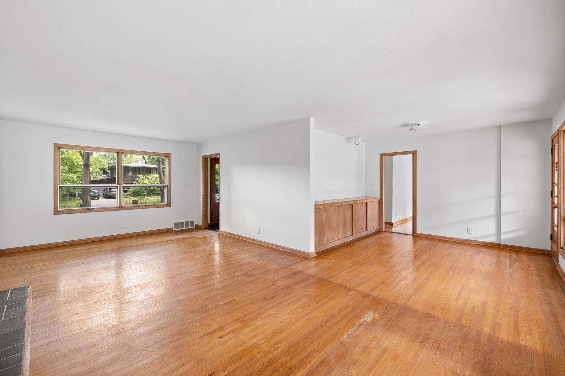 Saint Paul, MN 55108,2124 Hoyt AVE W