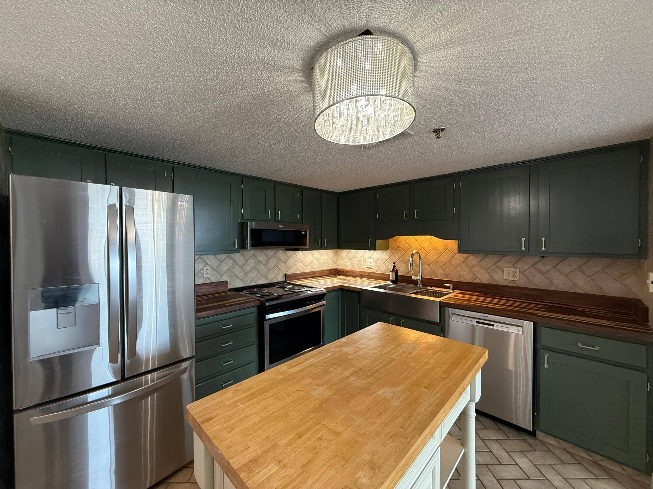 Rochester, MN 55901,625 19th ST NW #706