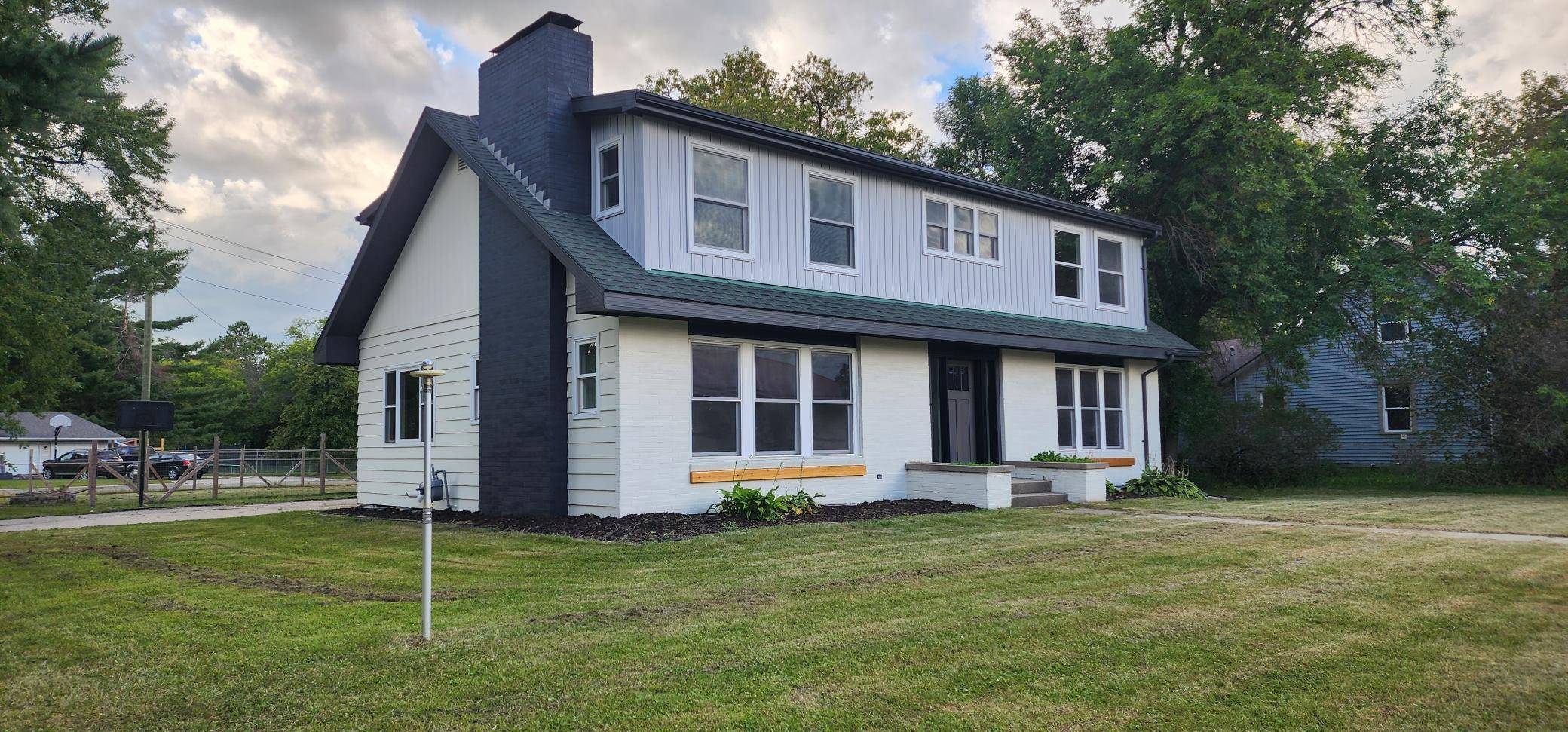 New York Mills, MN 56567,110 Walker AVE S