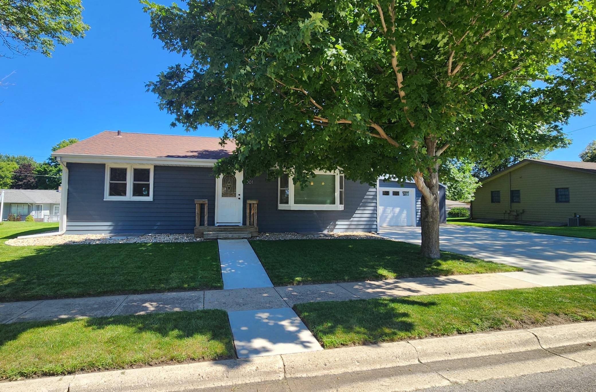 Pipestone, MN 56164,1001 8th AVE SW