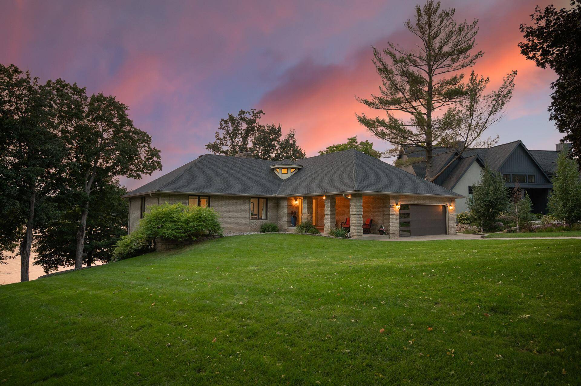 Prior Lake, MN 55372,3442 Sycamore TRL SW