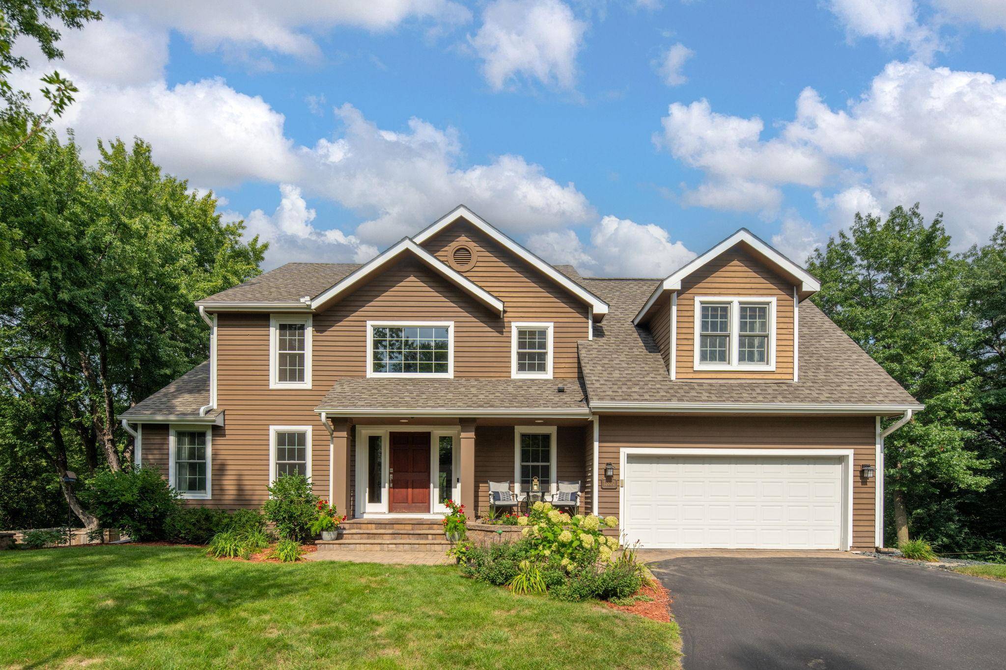 Eden Prairie, MN 55347,13550 Essex CT