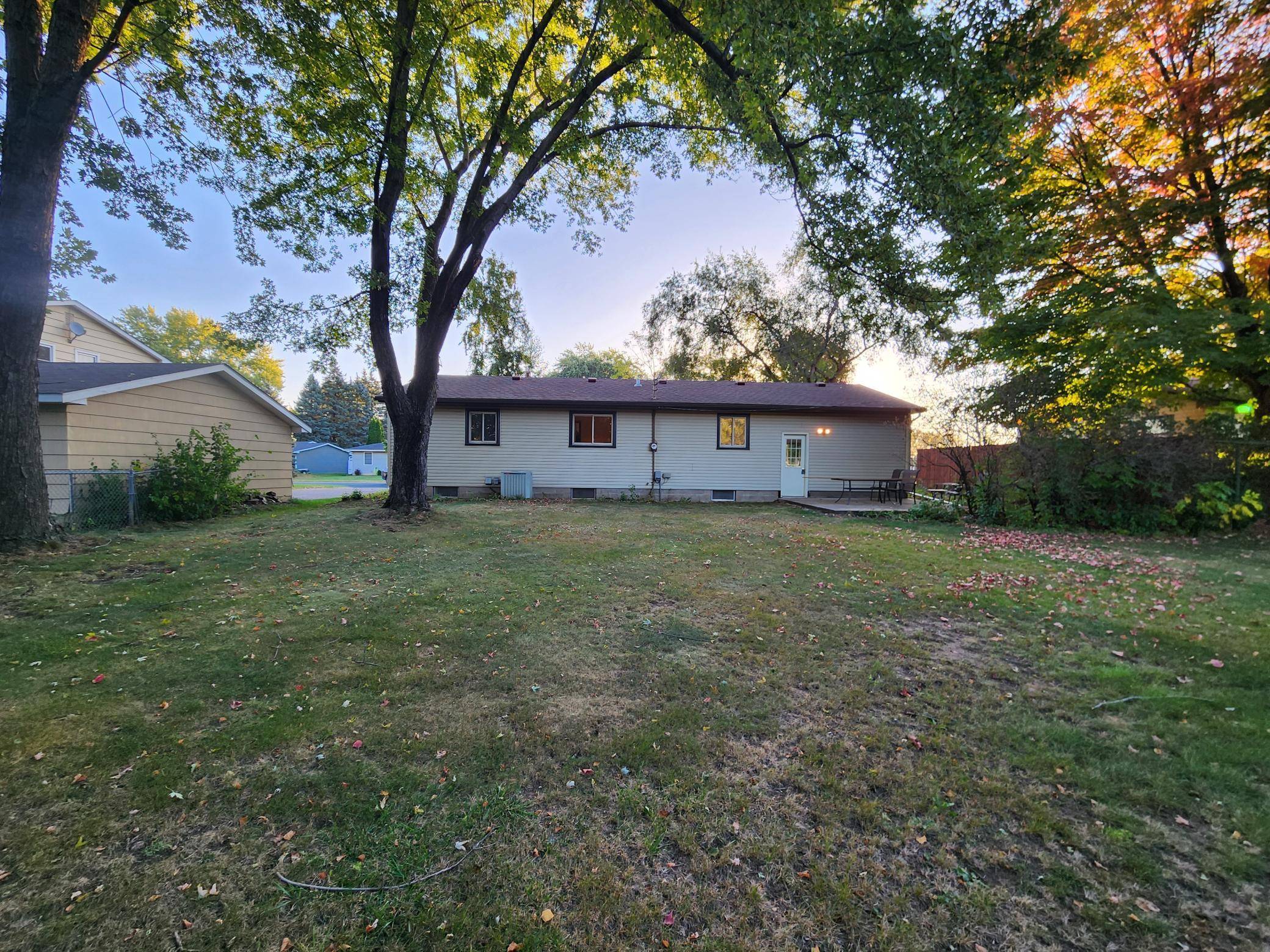 Eagan, MN 55122,4397 Onyx DR