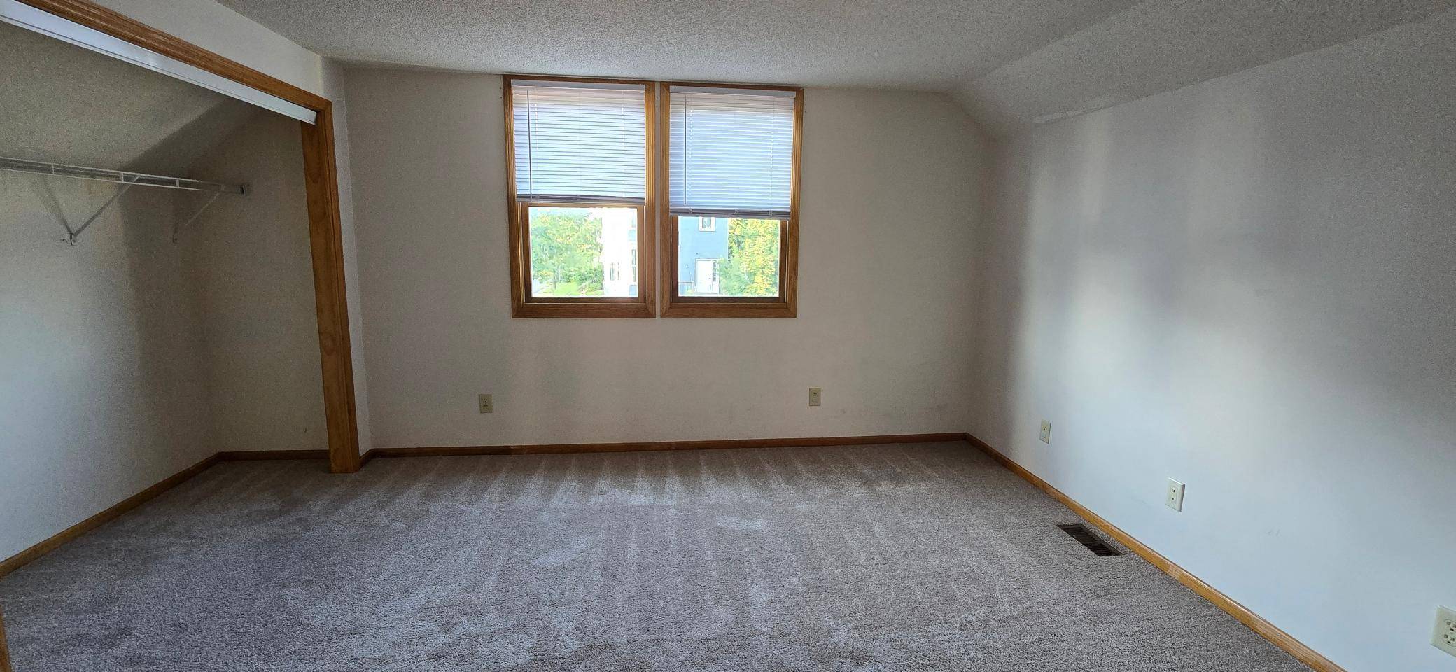 Saint Paul, MN 55106,742 Case AVE #2