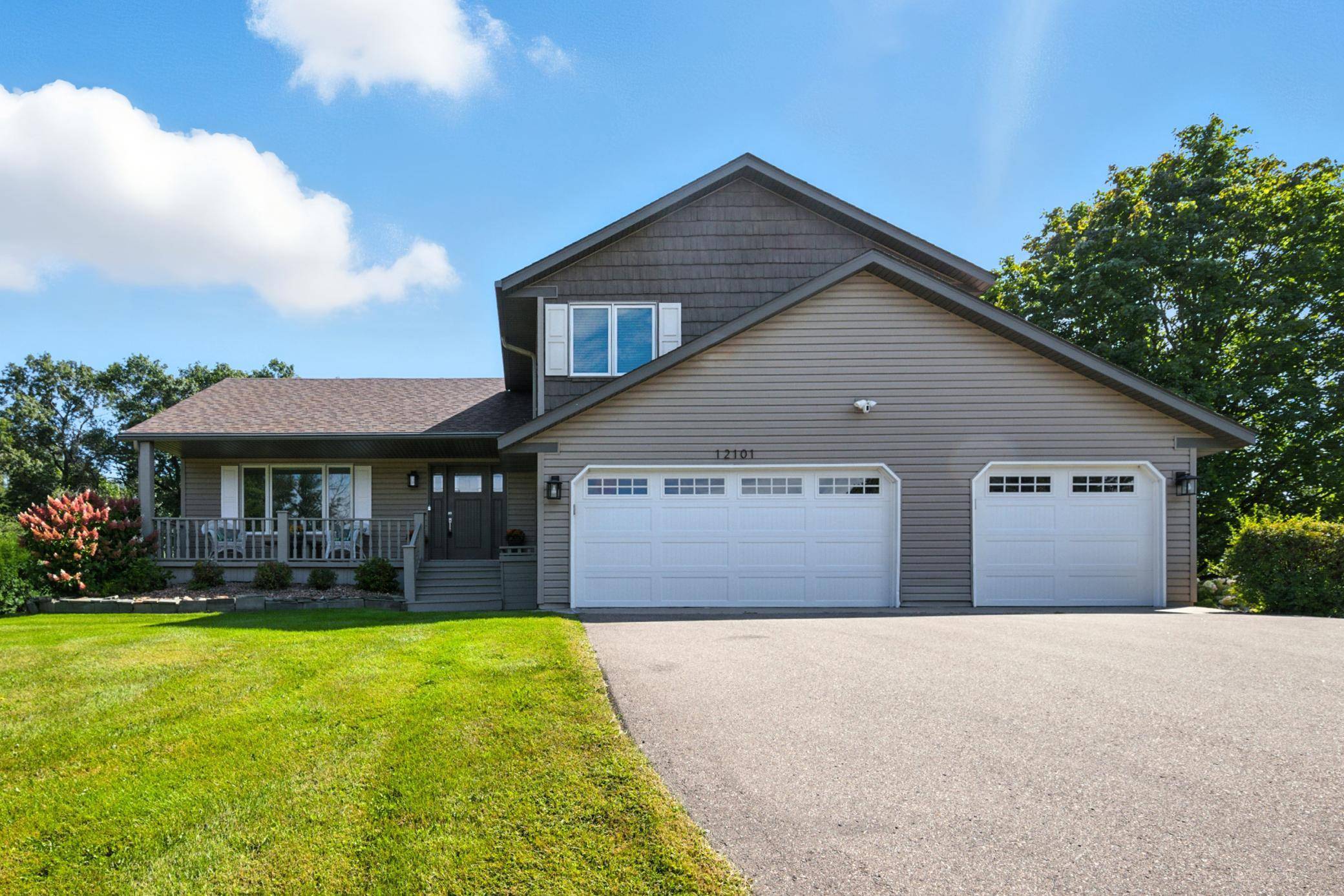 Blaine, MN 55449,12101 Hastings ST NE