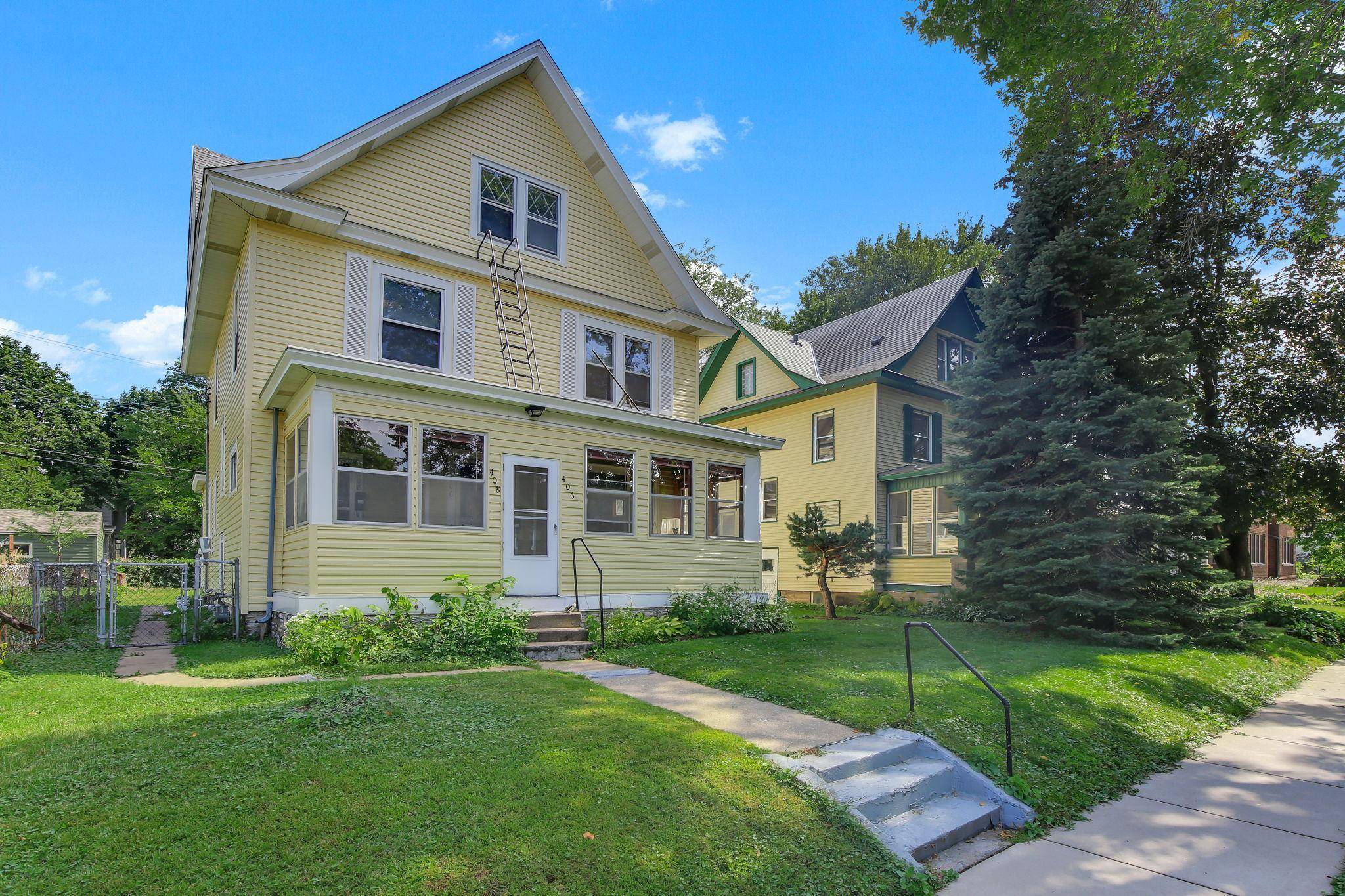 Saint Paul, MN 55104,406 Beacon AVE