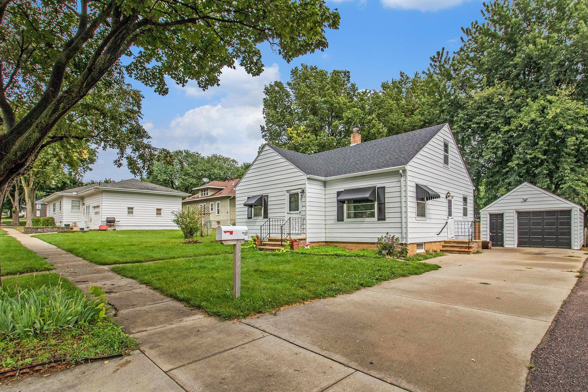 Luverne, MN 56156,111 S Donaldson ST