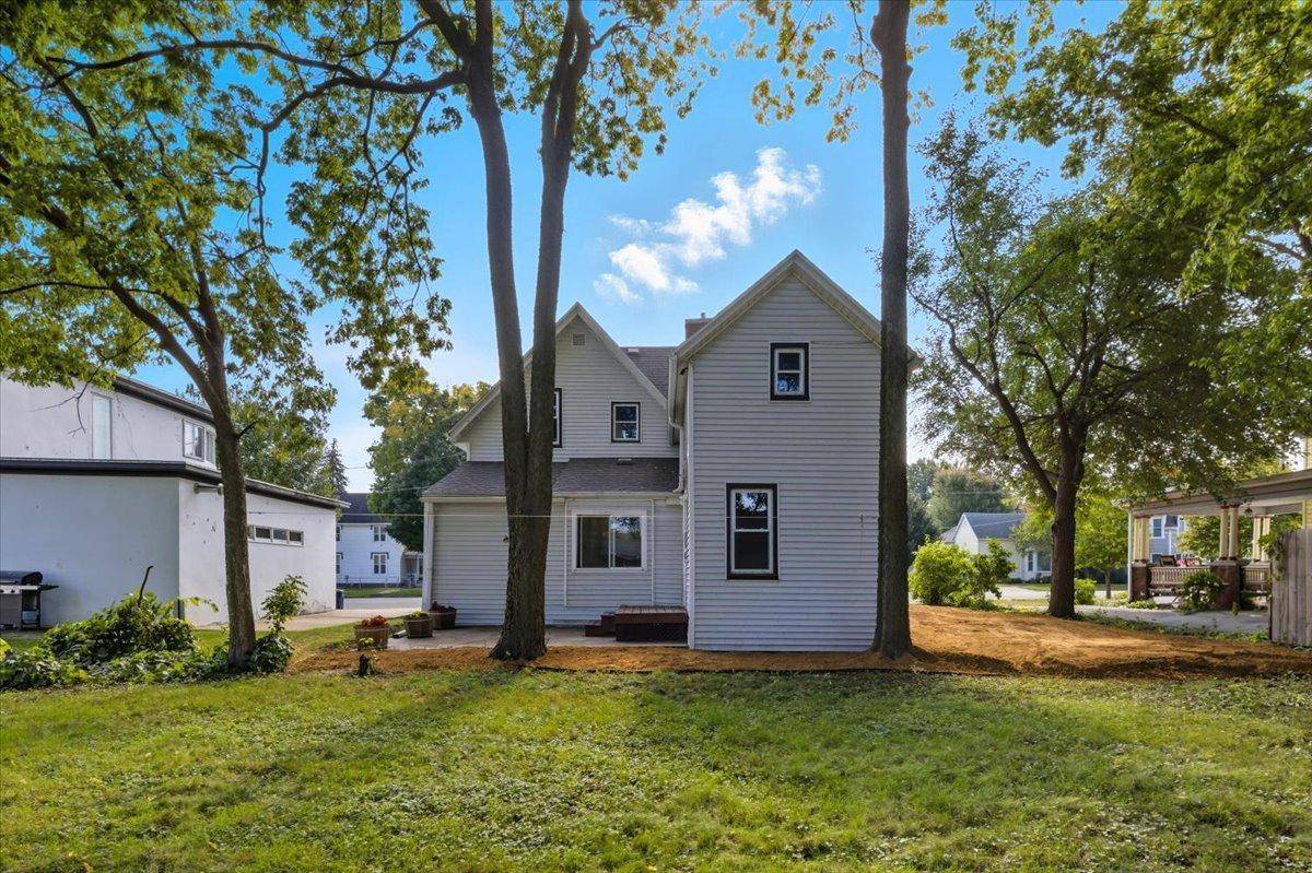 Lake City, MN 55041,308 W Lyon AVE
