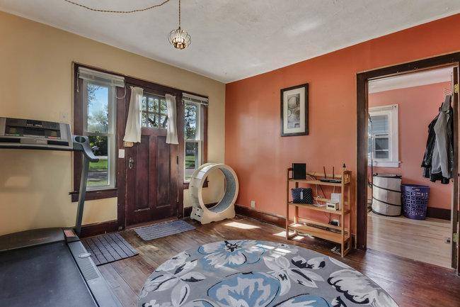 Eau Claire, WI 54703,2139 12th ST