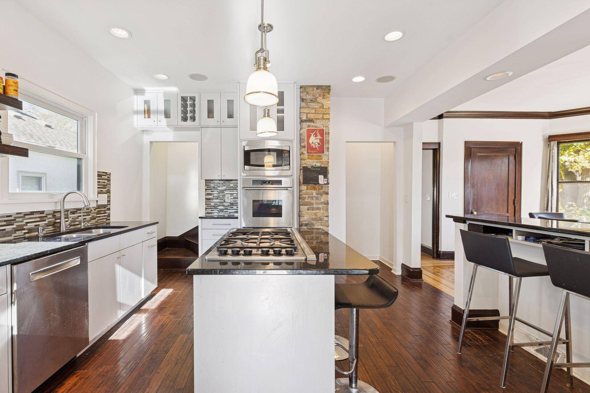 Saint Louis Park, MN 55416,6017 Oxford ST