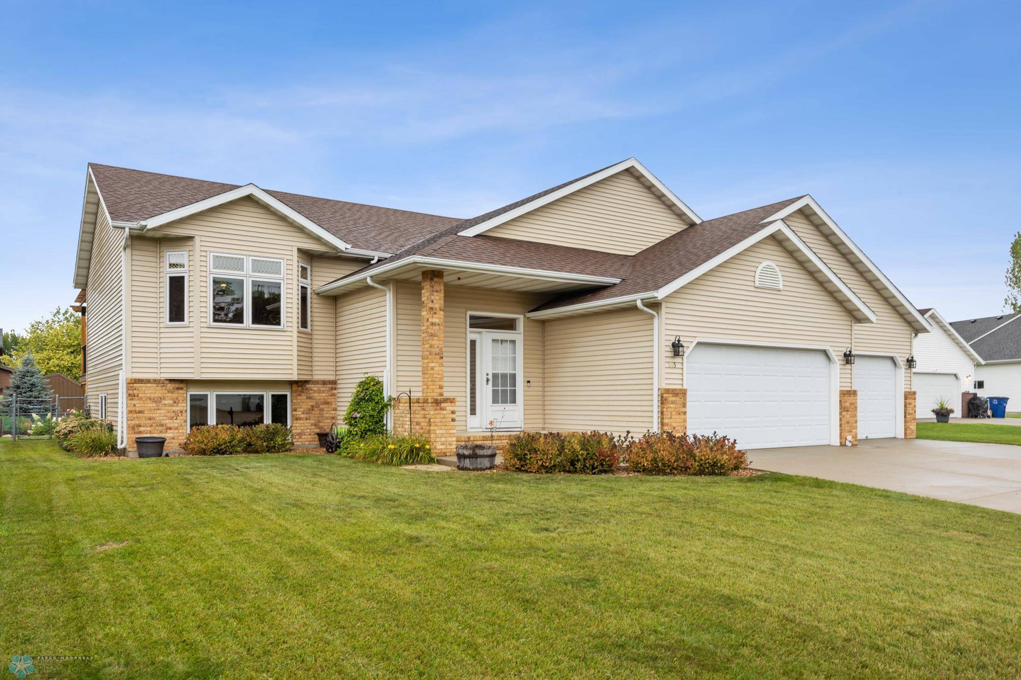 Moorhead, MN 56560,1715 33rd ST S