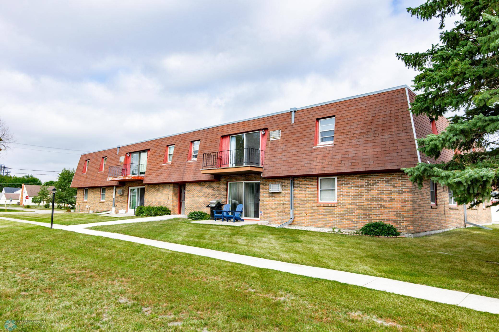 Mayville, ND 58257,131 8th AVE SE #7