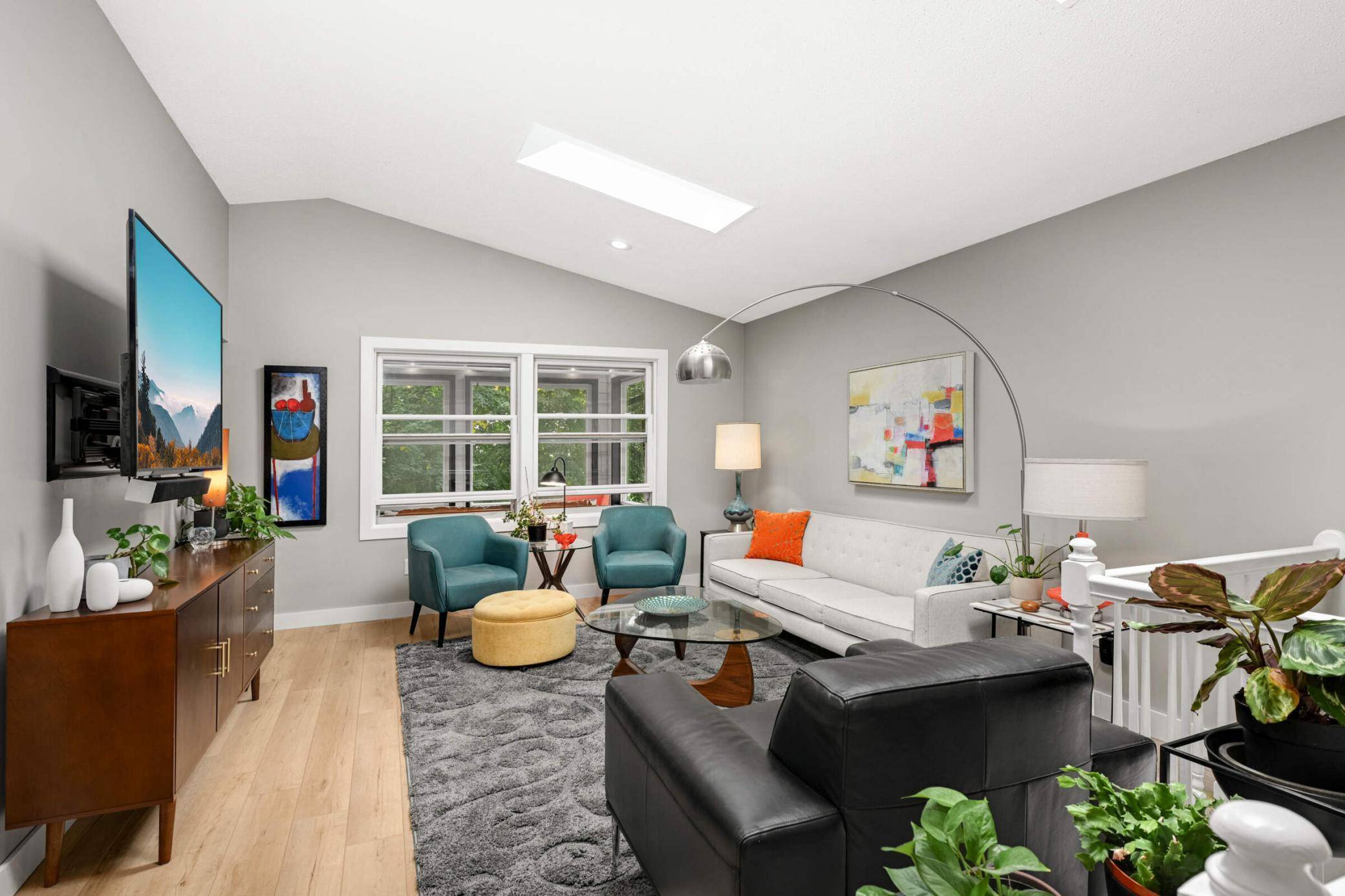 Oakdale, MN 55128,3702 Gershwin LN N