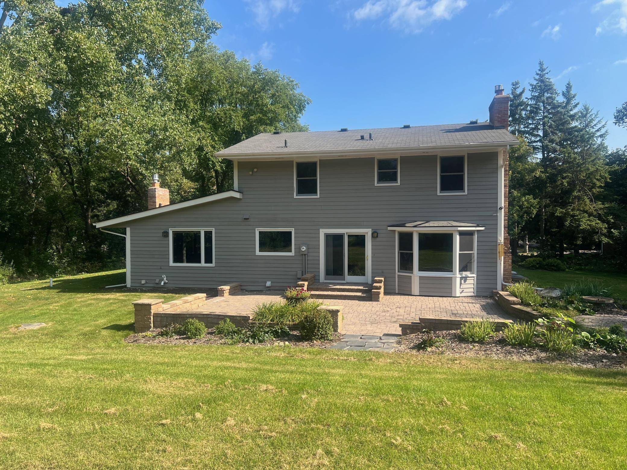 North Oaks, MN 55127,14 Dove LN