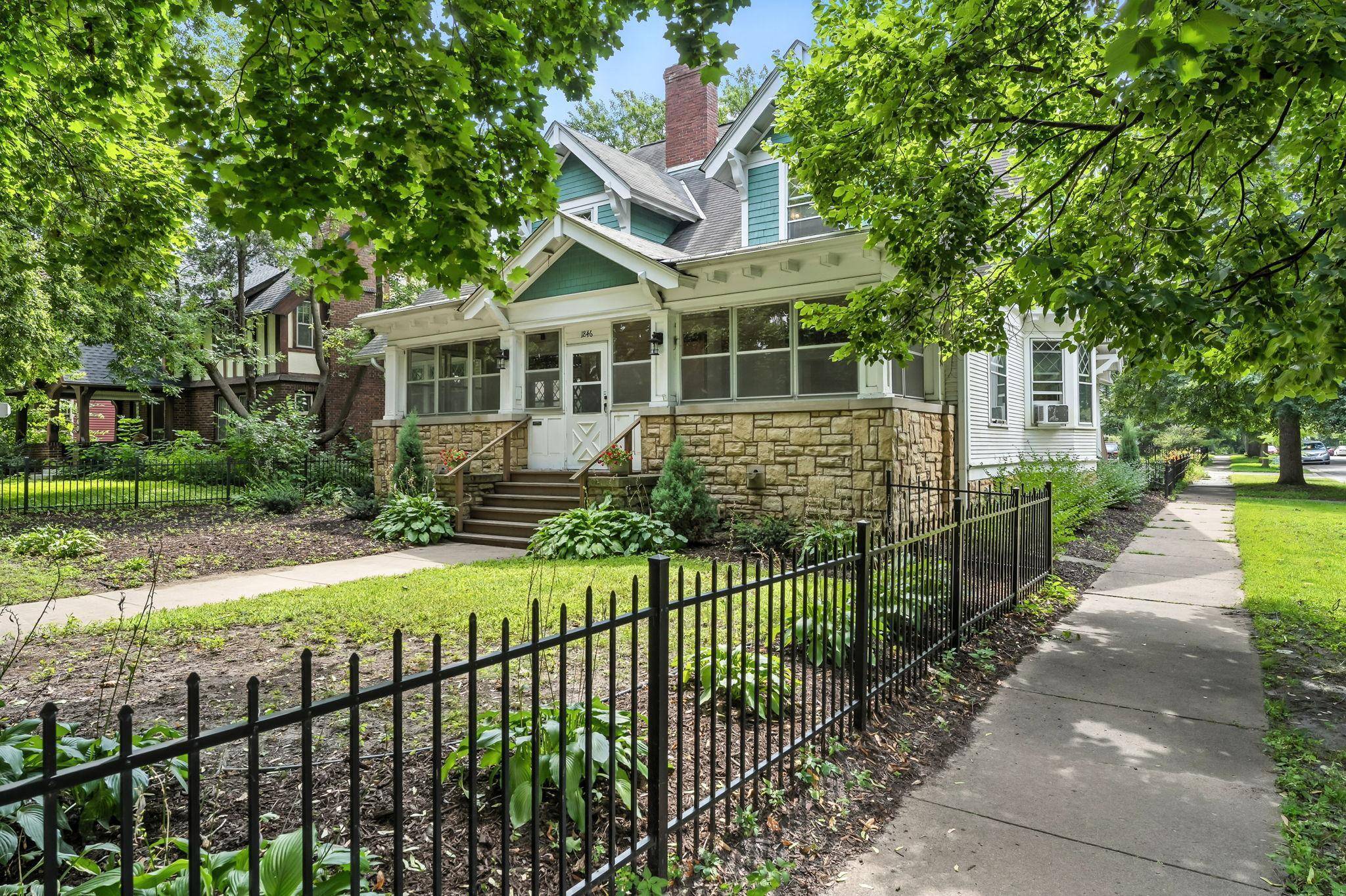 Saint Paul, MN 55104,1846 Dayton AVE