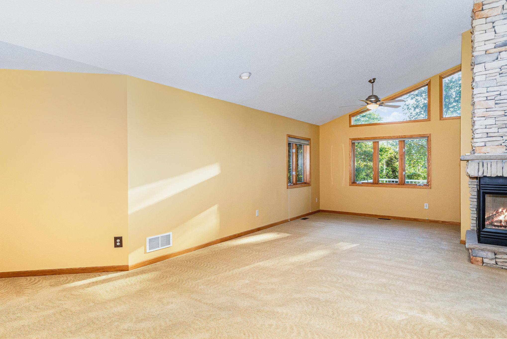 Red Wing, MN 55066,912 Aurora CIR