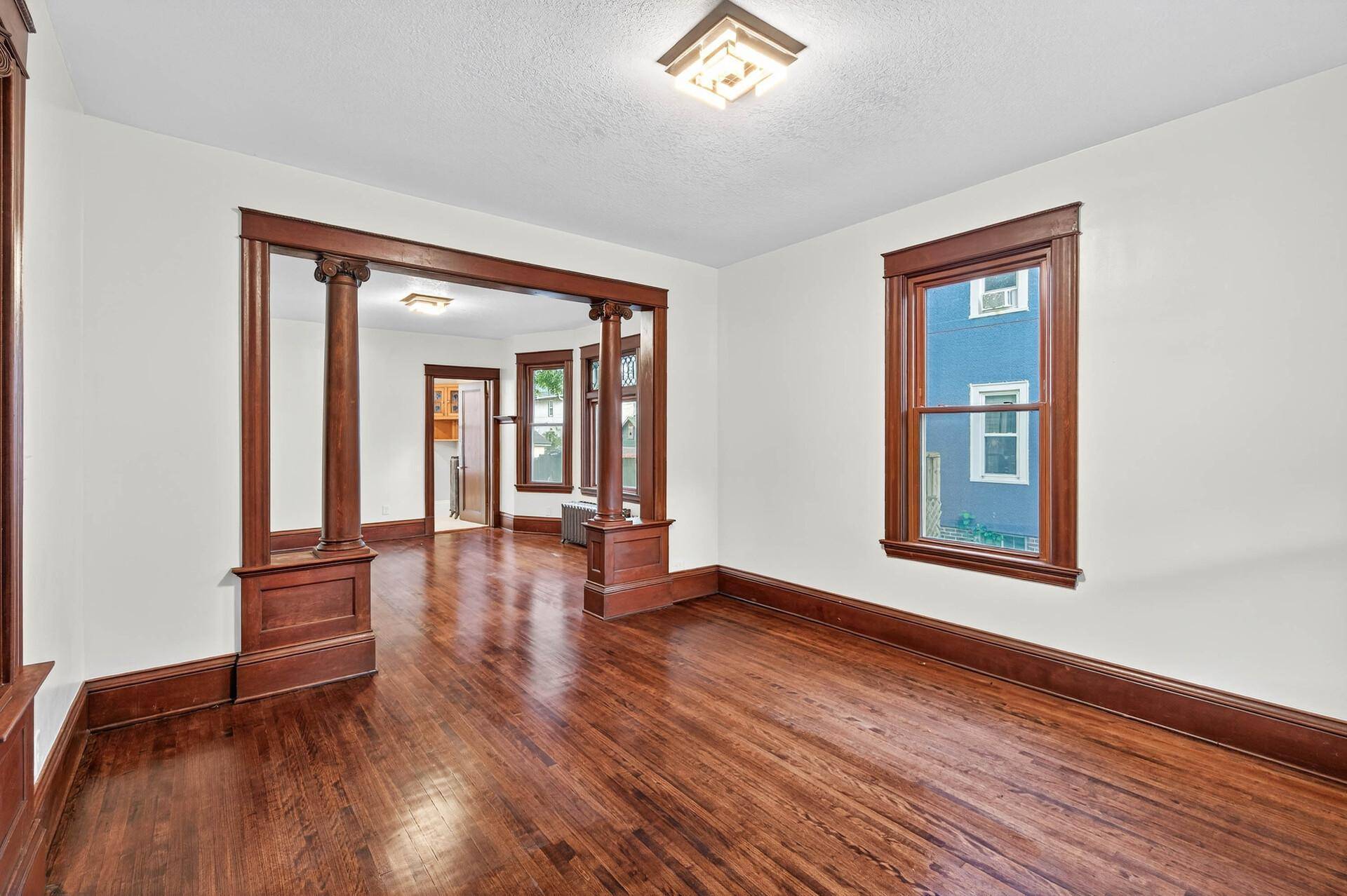 Minneapolis, MN 55407,3229 17th AVE S