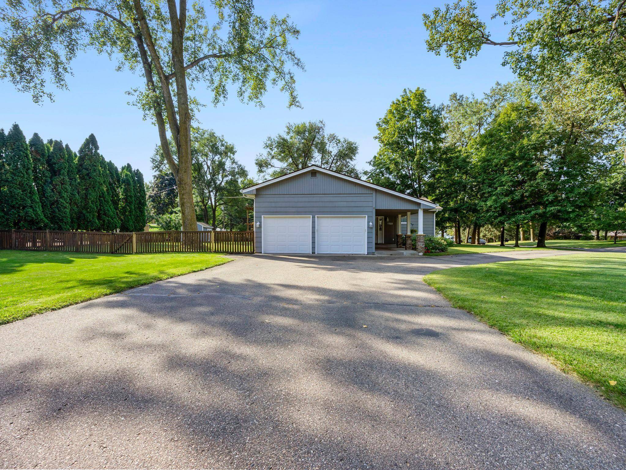 Eden Prairie, MN 55346,7325 Topview RD