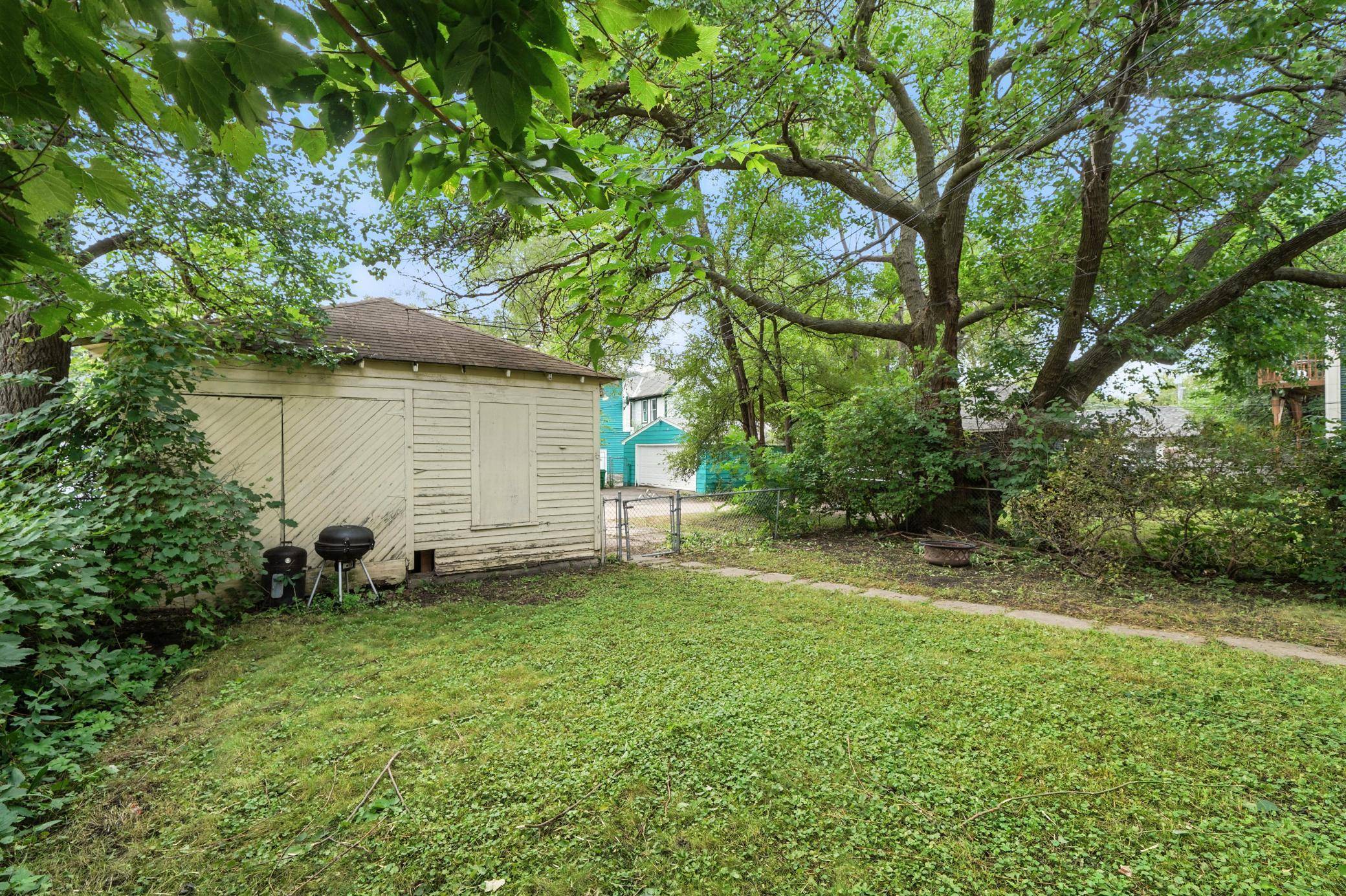 Minneapolis, MN 55407,3233 Park AVE