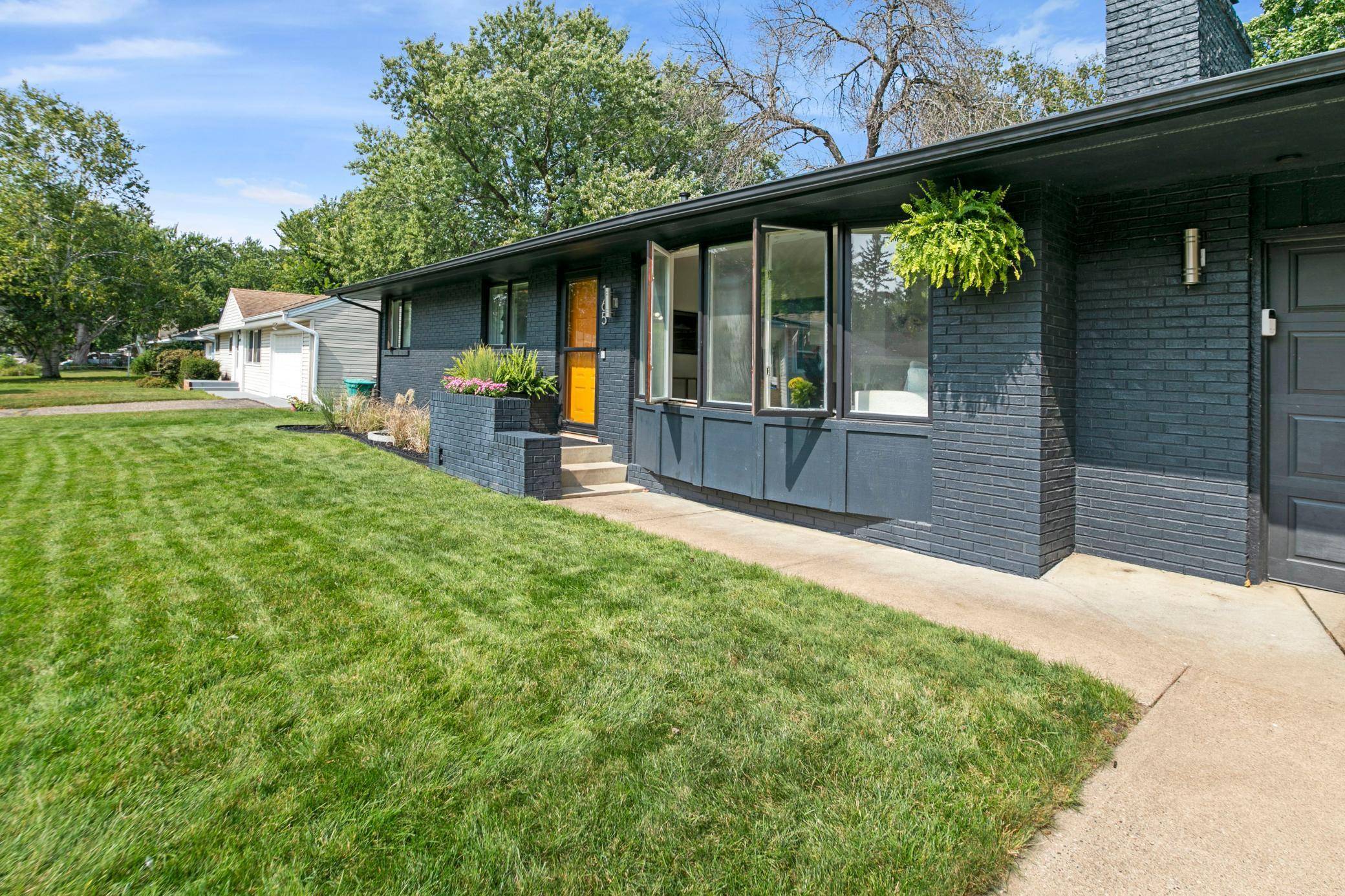 Shoreview, MN 55126,165 Hawes AVE