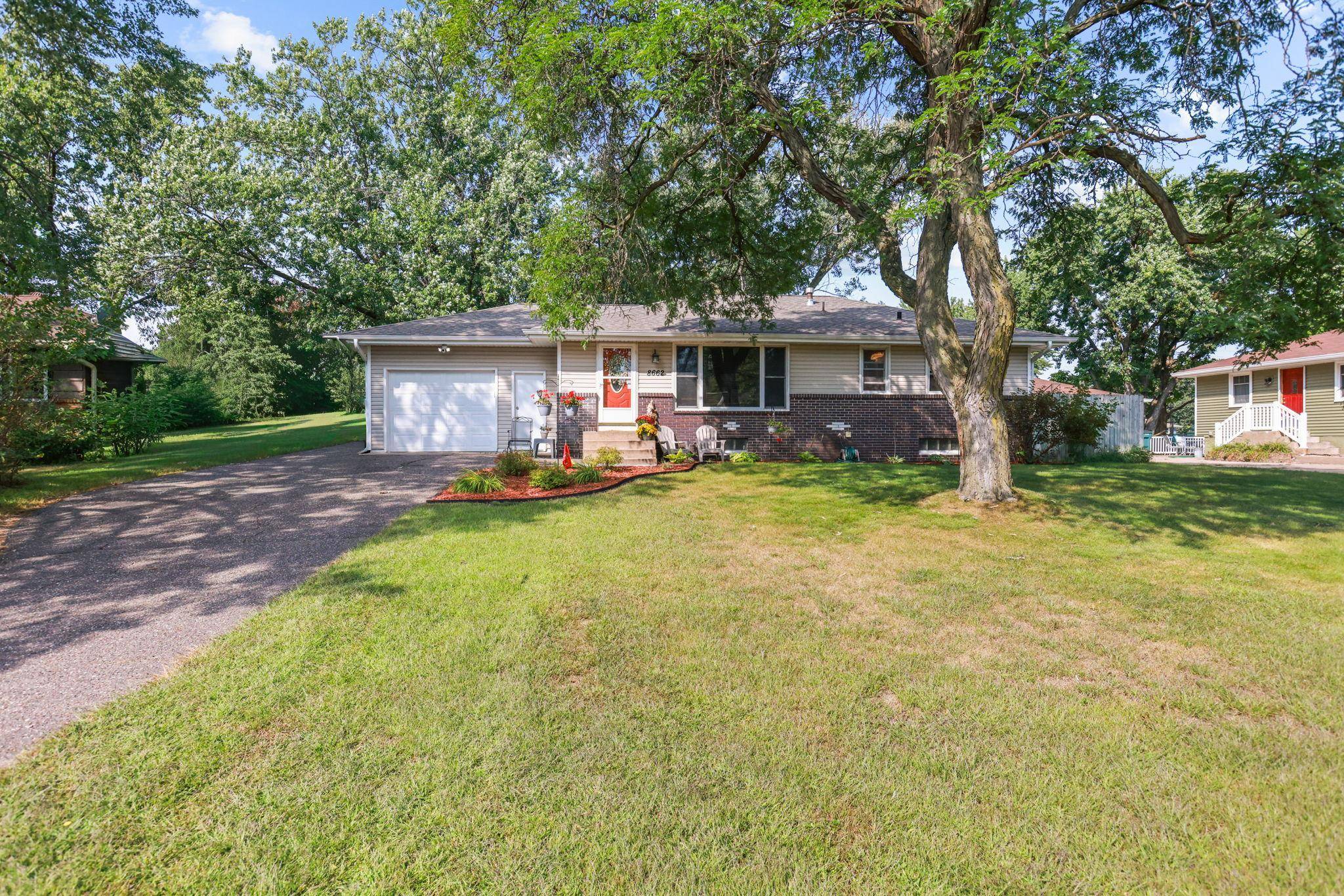 Blaine, MN 55434,8662 Polk ST NE