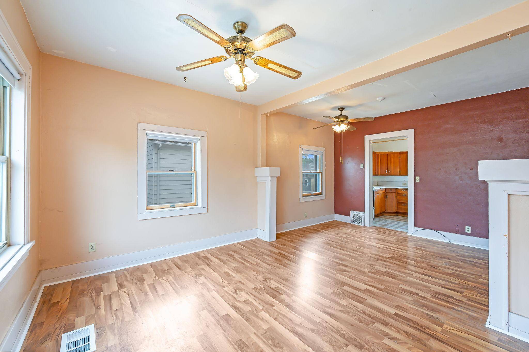 Fairmont, MN 56031,1219 N North AVE