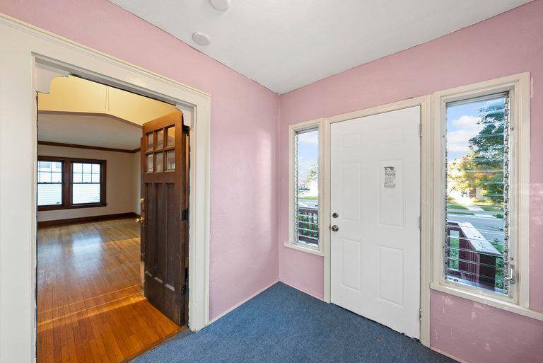 Robbinsdale, MN 55422,3643 Hubbard AVE N